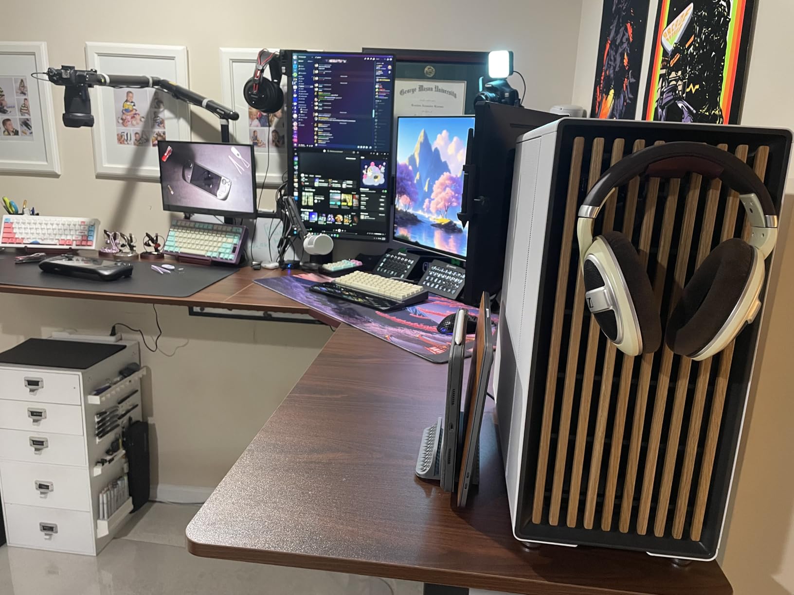 VIVO Electric Corner 63 x 55 inch L-Shaped Standing Desk, Memory Height Adjustment, Black Top Black Frame, DESK-E3CTB Customer Review VIVO Electric Corner 63 x 55 inch L-Shaped Standing Desk, Memory Height Adjustment, Black Top Black Frame, DESK-E3CTB - Customer Photo 1