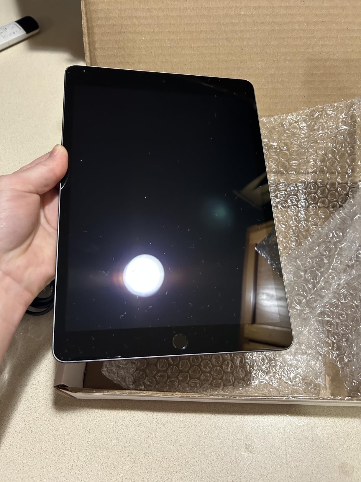 Apple iPad 2021 (10.2-inch, Wi-Fi, 64GB) - Space Gray (Renewed) - Customer Photo 1