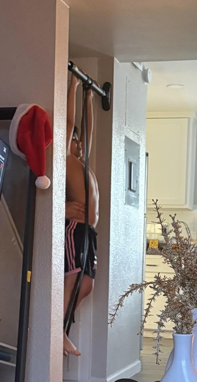 Sportneer Pull Up Bar: Strength Training Chin up Bar No Screws - Adjustable 29.5''-37''(75-94cm) Width Locking Mechanism Pull up Bar for Doorway - Max Load 440lbs for Home Gym Upper Body Workout, Non-slip Customer Review Sportneer Pull Up Bar: Strength Training Chin up Bar No Screws - Adjustable 29.5''-37''(75-94cm) Width Locking Mechanism Pull up Bar for Doorway - Max Load 440lbs for Home Gym Upper Body Workout, Non-slip - Customer Photo 1