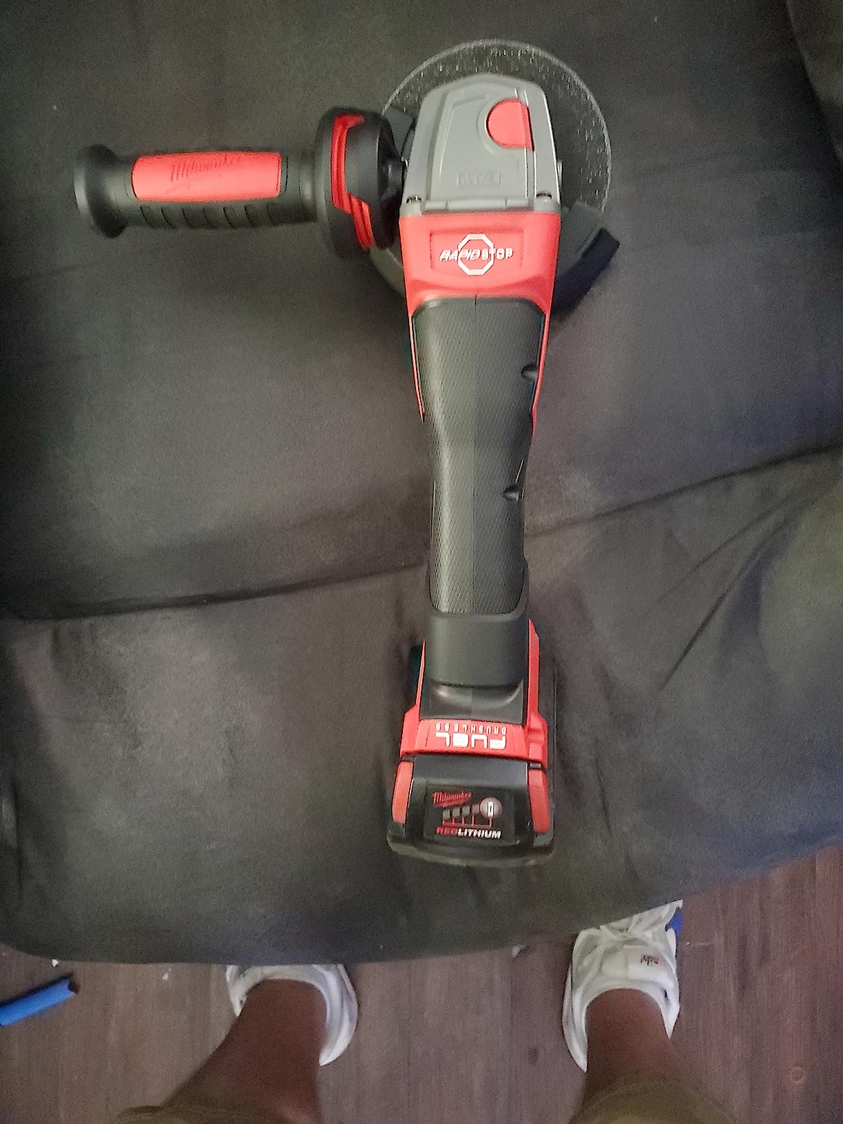 Milwaukee 2880-20 M18 Fuel Brushless Lithium-Ion 4-1/2 in. / 5 in. Cordless Small Angle Grinder with No-Lock Paddle Switch (Tool Only) customer photo 2