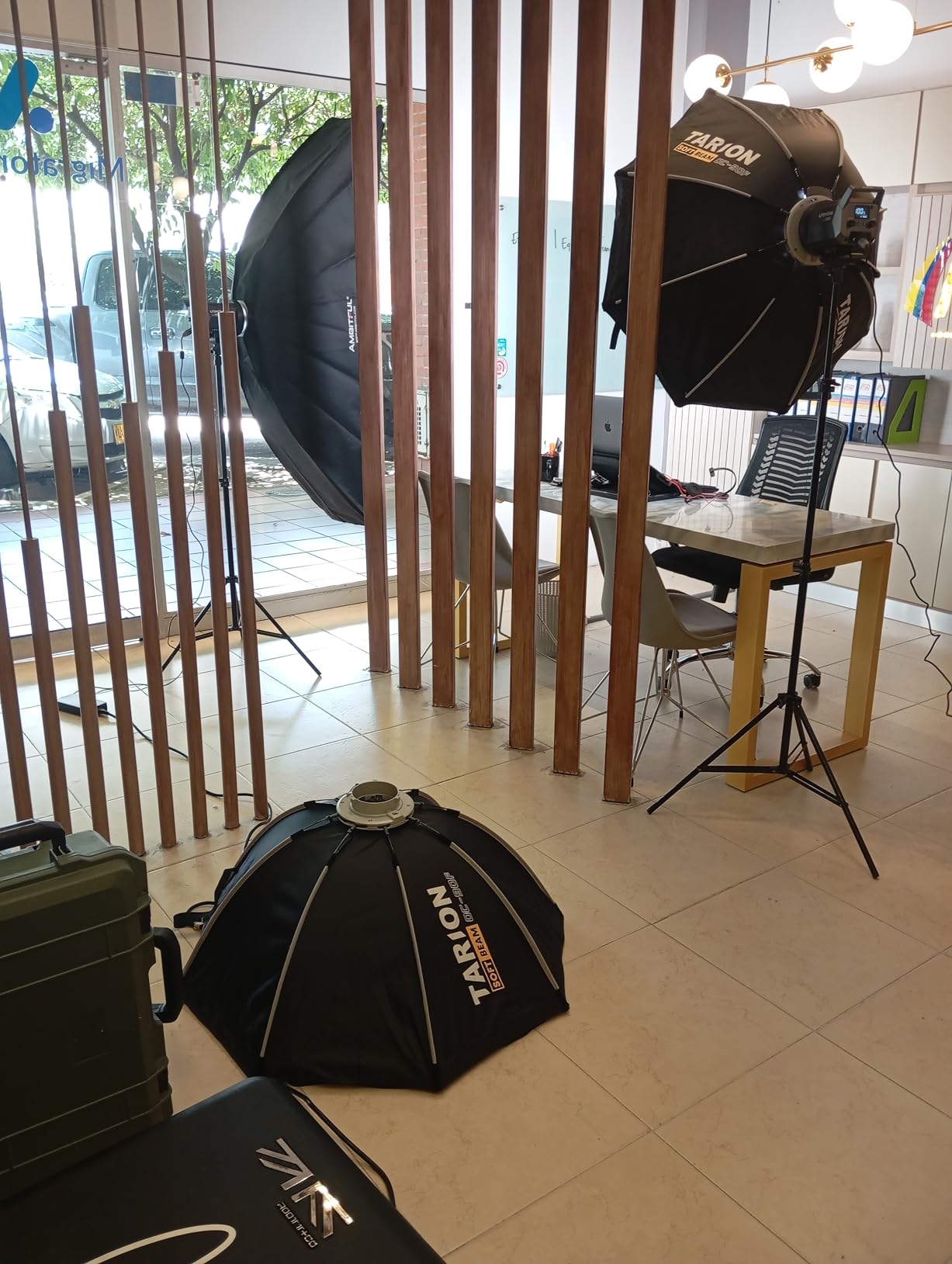 Godox LA150D LED Video Light, 190W 84800LUX@1M Daylight Studio, 5600K Bowens Mount LED Continuous Light, CRI 96+ 8 FX Effect 0-100% Dimming APP Control Photography Light Customer Review Godox LA150D LED Video Light, 190W 84800LUX@1M Daylight Studio, 5600K Bowens Mount LED Continuous Light, CRI 96+ 8 FX Effect 0-100% Dimming APP Control Photography Light - Customer Photo 1