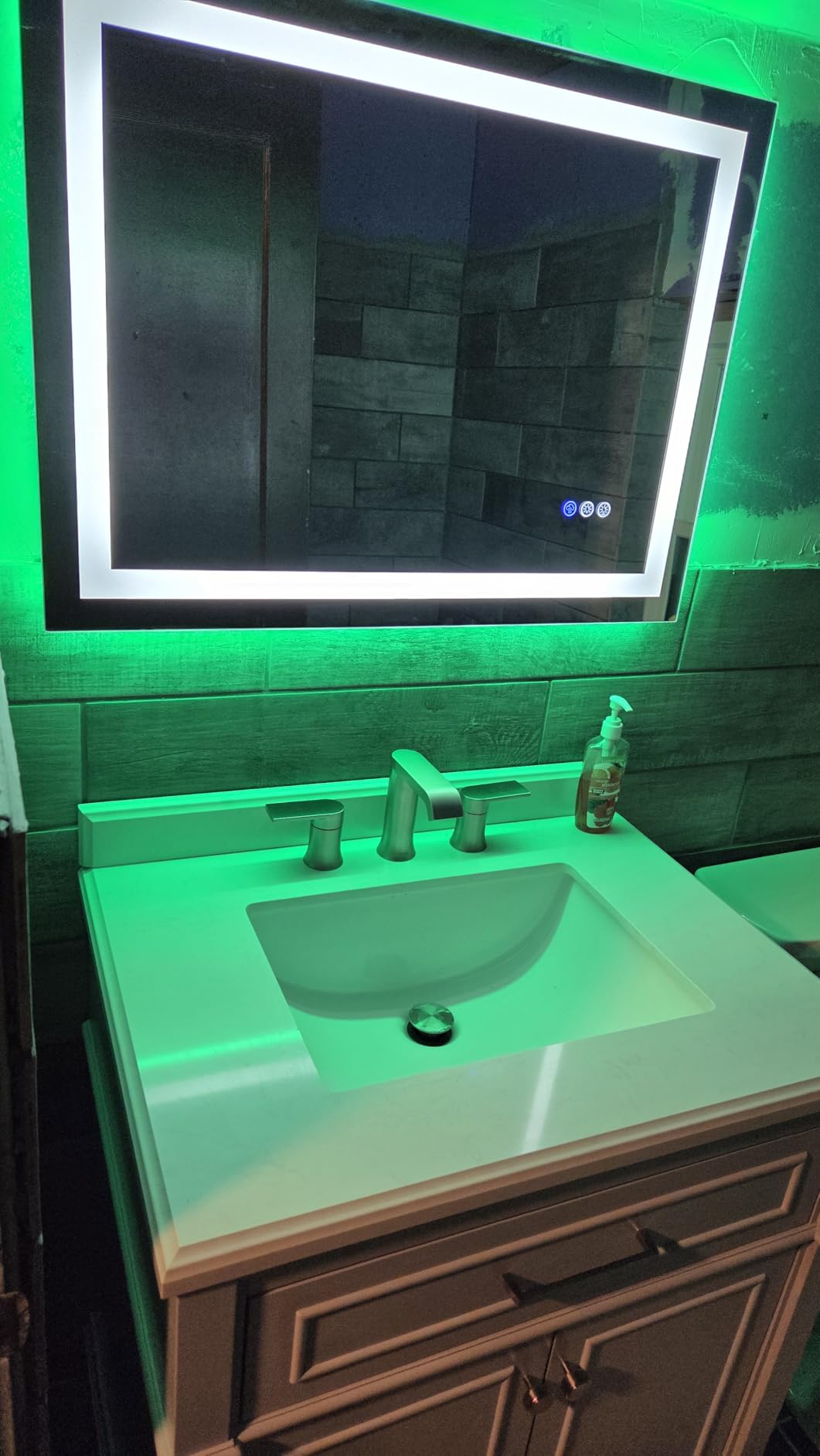 LOAAO 24X32 LED Bathroom Mirror with Lights, Anti-Fog, Dimmable, Backlit + Front Lit, Lighted Bathroom Vanity Mirror for Wall, Memory Function, Tempered Glass, Shatter-Proof, ETL Listed customer photo 1