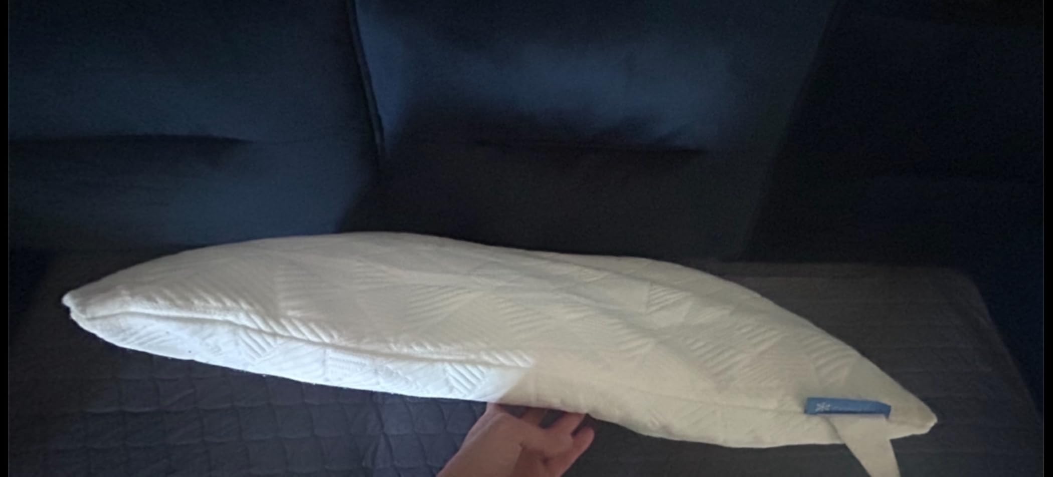BETU Cooling Pillow Queen Size, Shredded Memory Foam Cool Pillow for Hot Sleepers, Adjustable Firm Soft Support Bed Pillows Perfect for Back Neck Pain and Side Sleeping with Pillow Case Cover Customer Review BETU Cooling Pillow Queen Size, Shredded Memory Foam Cool Pillow for Hot Sleepers, Adjustable Firm Soft Support Bed Pillows Perfect for Back Neck Pain and Side Sleeping with Pillow Case Cover - Customer Photo 4