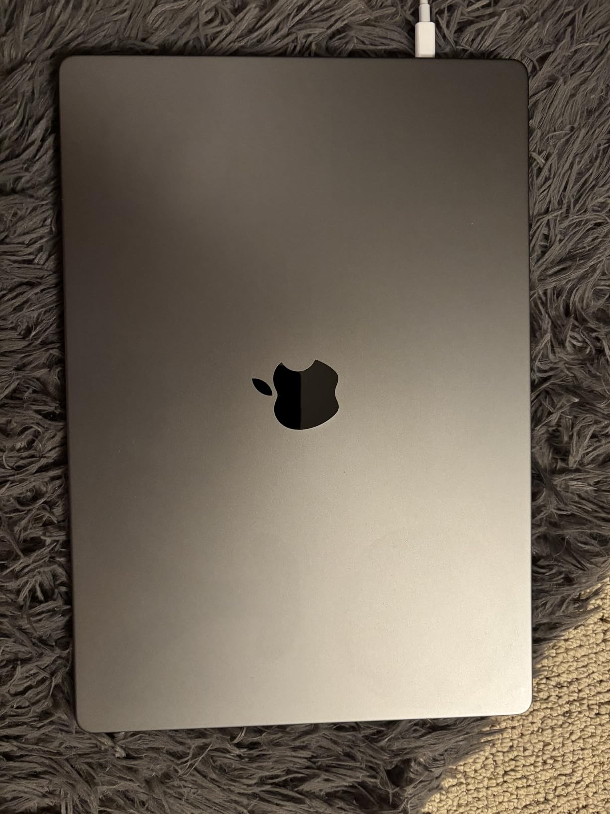 Apple 2021 MacBook Pro with Apple M1 Max Chip, 16-inch, 32GB RAM, 1TB SSD Storage, Space Gray (Renewed) - Customer Photo 2