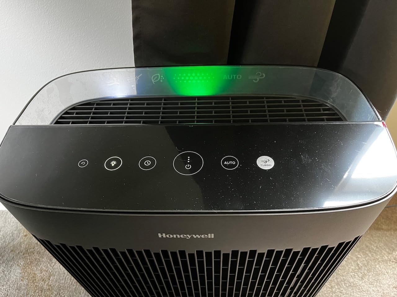 Honeywell Allergen Plus HEPA Air Purifier for Home, Large Rooms up to 900 Ft², Turbo Clean, HEPA Filter Reduces Allergens, Dust, Pollen, Pet Dander, All Smoke Types, Odors, White, HPA5100W Customer Review Honeywell Allergen Plus HEPA Air Purifier for Home, Large Rooms up to 900 Ft², Turbo Clean, HEPA Filter Reduces Allergens, Dust, Pollen, Pet Dander, All Smoke Types, Odors, White, HPA5100W - Customer Photo 1