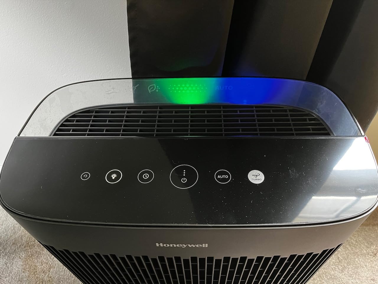 Honeywell Allergen Plus HEPA Air Purifier for Home, Large Rooms up to 900 Ft², Turbo Clean, HEPA Filter Reduces Allergens, Dust, Pollen, Pet Dander, All Smoke Types, Odors, White, HPA5100W Customer Review Honeywell Allergen Plus HEPA Air Purifier for Home, Large Rooms up to 900 Ft², Turbo Clean, HEPA Filter Reduces Allergens, Dust, Pollen, Pet Dander, All Smoke Types, Odors, White, HPA5100W - Customer Photo 2
