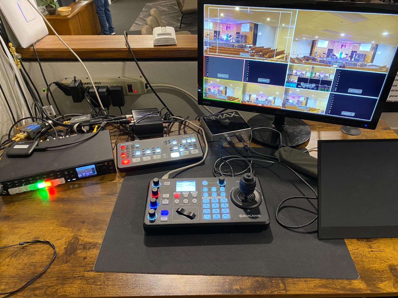AVKANS Studio 4K Camera, AI Auto Tracking 20X Zoom NDI PTZ with HDMI SDI USB2.0 Customer Review AVKANS Studio 4K Camera, AI Auto Tracking 20X Zoom NDI PTZ with HDMI SDI USB2.0 - Customer Photo 1