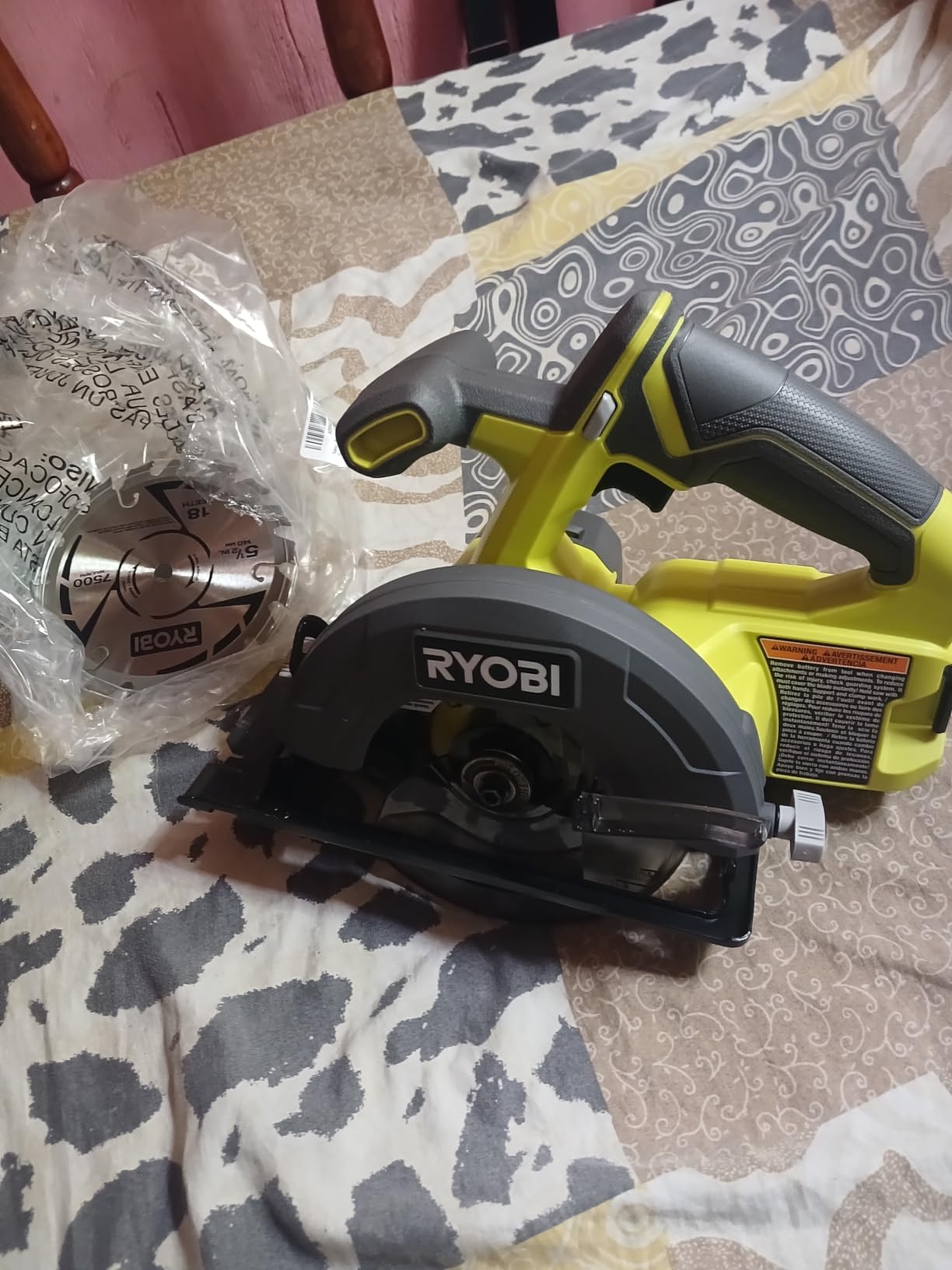 RYOBI ONE+ 18V Cordless 5 1/2 in. Circular Saw Tool Only customer photo 2