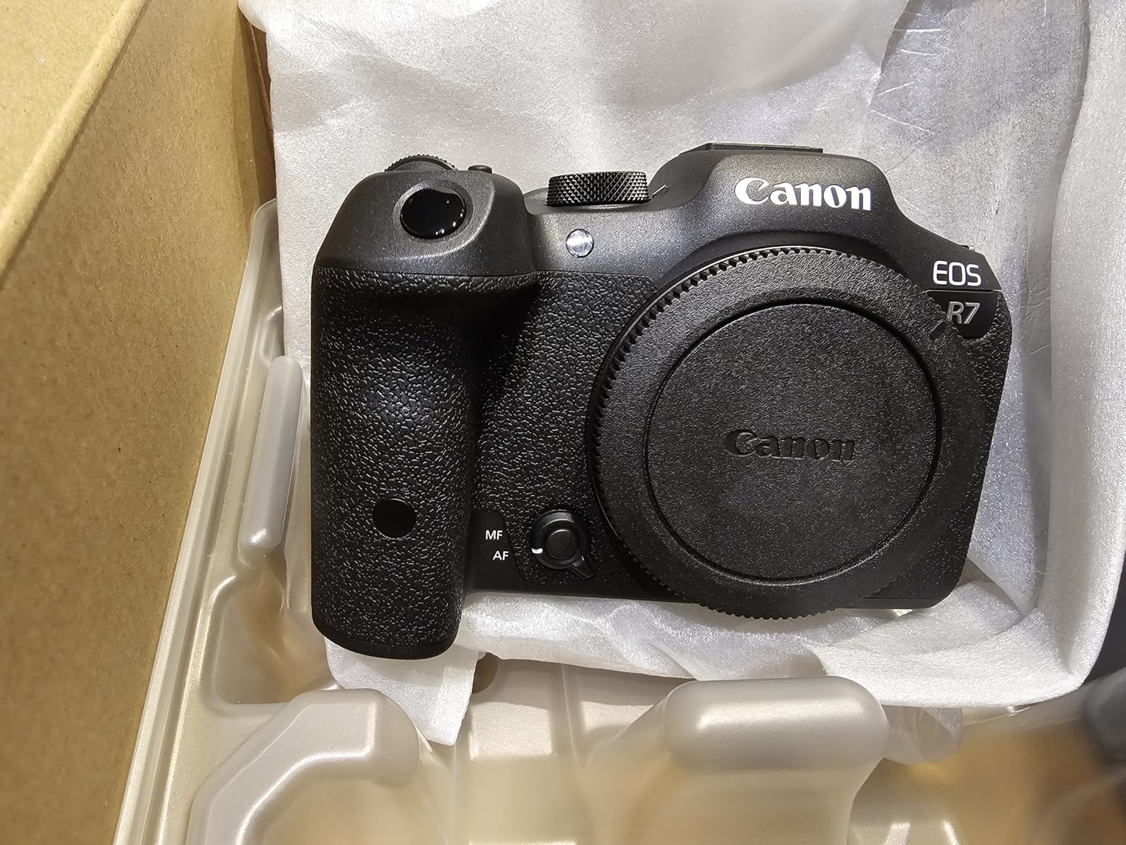 Canon EOS R7 Mirrorless Camera (Body Only), Hybrid Camera, 32.5 Megapixel (APS-C) CMOS Sensor, 4K Video, for Sports, Action, Content Creators, Vlogging Camera, Black Customer Review Canon EOS R7 Mirrorless Camera (Body Only), Hybrid Camera, 32.5 Megapixel (APS-C) CMOS Sensor, 4K Video, for Sports, Action, Content Creators, Vlogging Camera, Black - Customer Photo 5