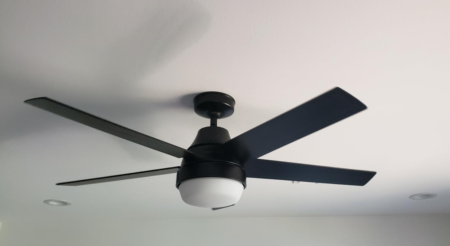 Hunter 52 inch Indoor Ceiling Fan with LED Light and Remote Control - White Modern Smart Ceiling Fan, Standard Mount, 5 Blades, For Bedroom, Living Room, or Kitchen, Quiet- Aerodyne 51336, Fresh White Customer Review Hunter 52 inch Indoor Ceiling Fan with LED Light and Remote Control - White Modern Smart Ceiling Fan, Standard Mount, 5 Blades, For Bedroom, Living Room, or Kitchen, Quiet- Aerodyne 51336, Fresh White - Customer Photo 1