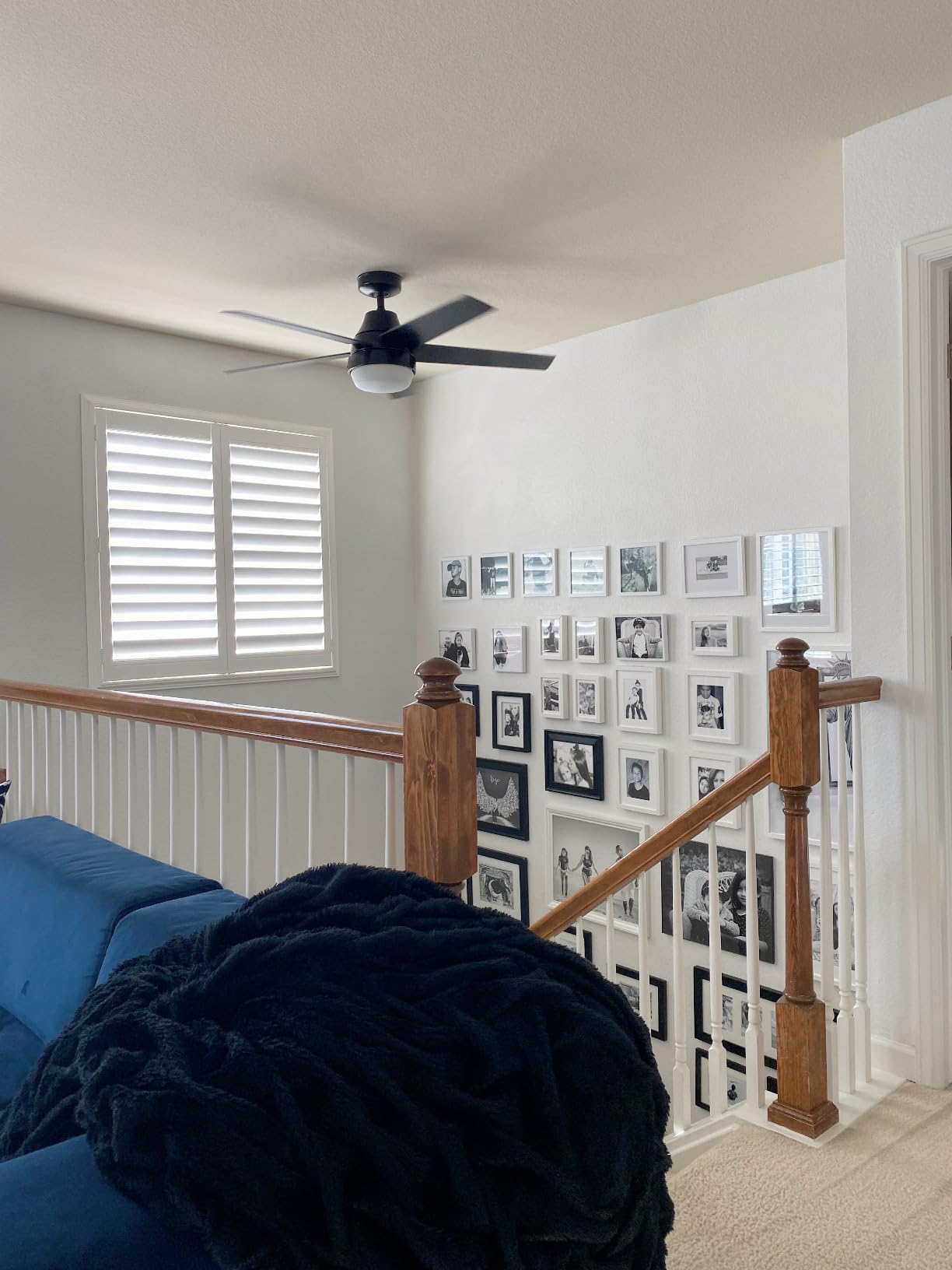 Hunter 52 inch Indoor Ceiling Fan with LED Light and Remote Control - White Modern Smart Ceiling Fan, Standard Mount, 5 Blades, For Bedroom, Living Room, or Kitchen, Quiet- Aerodyne 51336, Fresh White Customer Review Hunter 52 inch Indoor Ceiling Fan with LED Light and Remote Control - White Modern Smart Ceiling Fan, Standard Mount, 5 Blades, For Bedroom, Living Room, or Kitchen, Quiet- Aerodyne 51336, Fresh White - Customer Photo 2