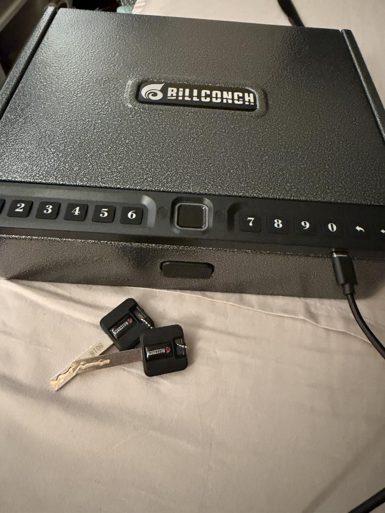 BILLCONCH Gun Safe for Handgun - Biometric Gun Safe 4 Ways Quick Access with Fingerprint/Full-digital Keypad/Key/APP Lock Handgun Pistol Safe for Nightstand Bedside Home customer photo 1