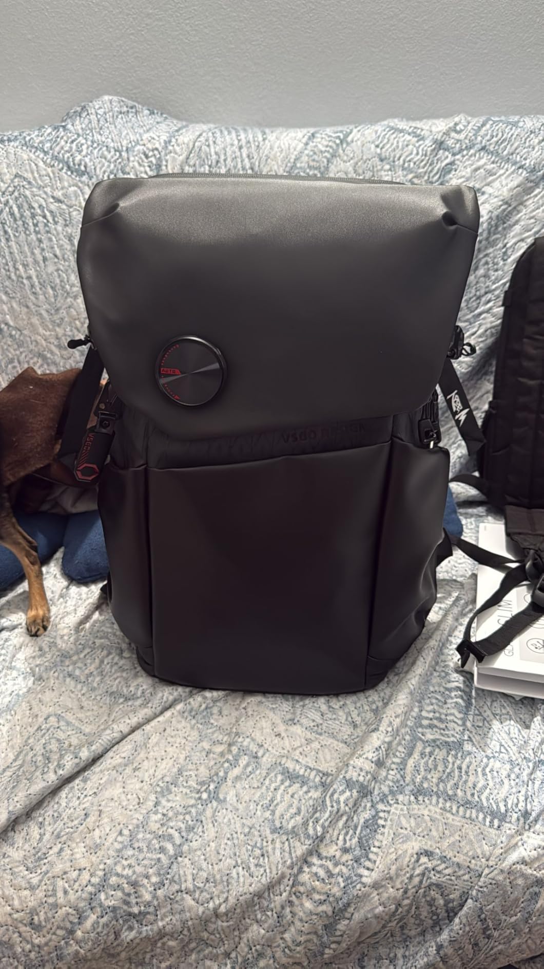 VSGO 20L Professional Camera Backpack for DSLR/SLR, Compatible with Sony Canon Nikon Cameras, DJI RSC2 Gimbals, Tripod, 15.6