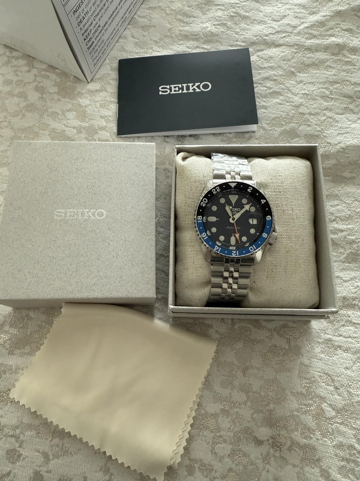 Seiko SSK003 Automatic Watch for Men - 5 Sports - Blue Dial with Date Calendar and Luminous Hands & Markers and Black & Blue GMT Bezel, 100m Water-Resistant customer photo 2