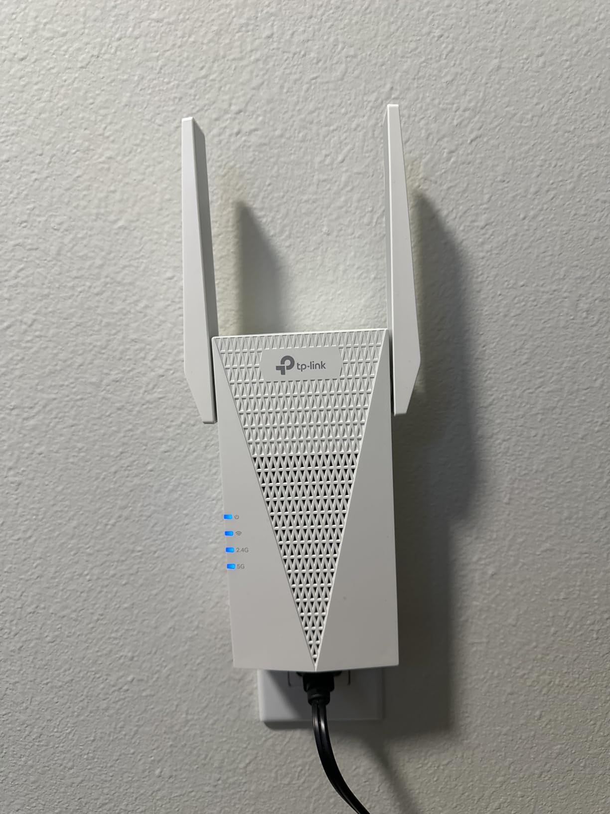 TP-Link AX3000 WiFi 6 Range Extender | PCMag Editor's Choice | Dual-Band Wireless Repeater w/Ethernet Port | Up to 2400 Sq. Ft., 64 Devices | Internet Signal Booster | APP Setup | EasyMesh (RE715X) customer photo 1