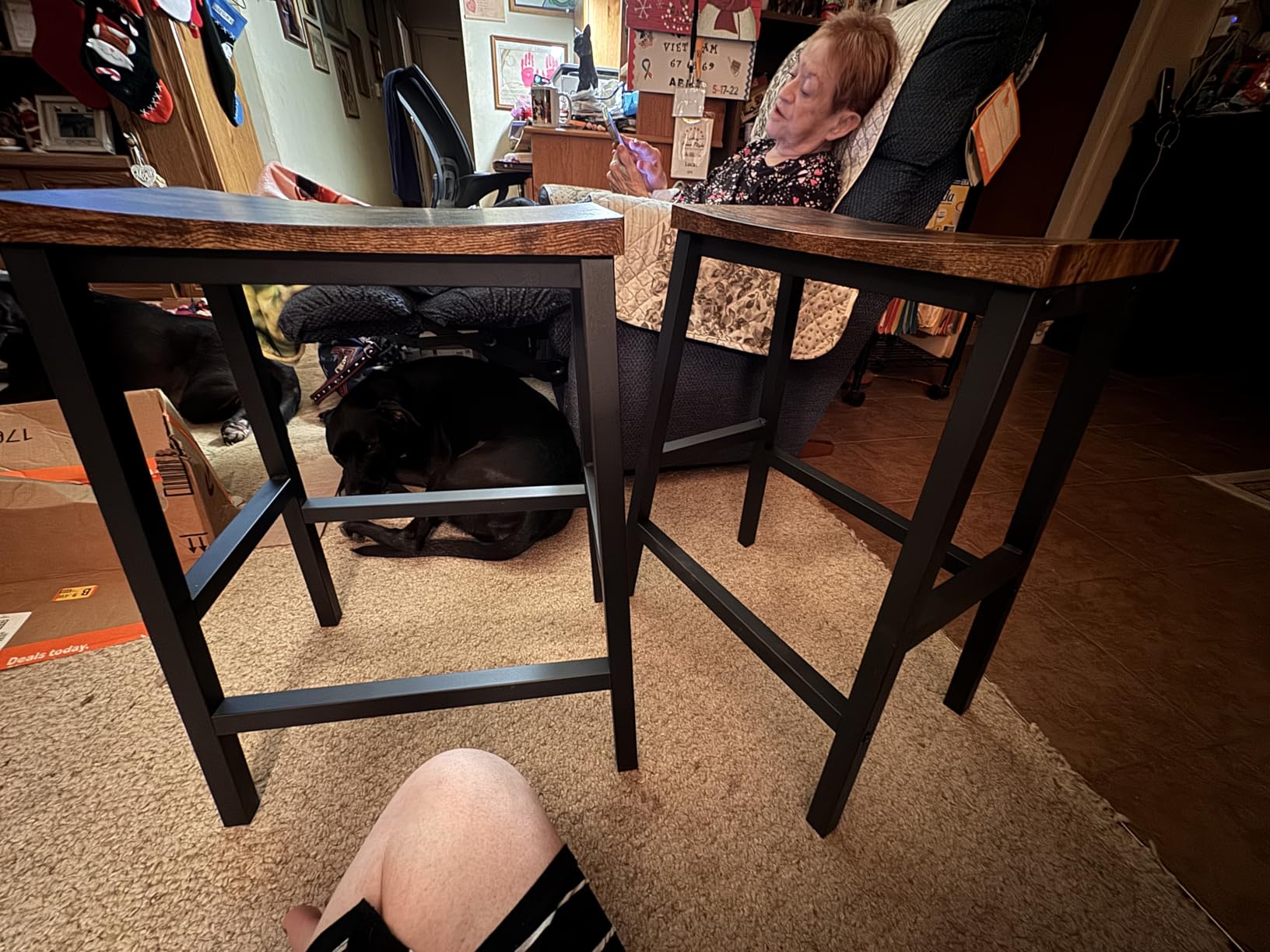 HOOBRO Bar Stools, Set of 2 Bar Chairs, 23.6 Inch Saddle Stools, Kitchen Counter Seat with Footrests, Industrial Barstools for Dining Room, Kitchen, Counter, Rustic Brown and Black BF02MD01 customer photo 2