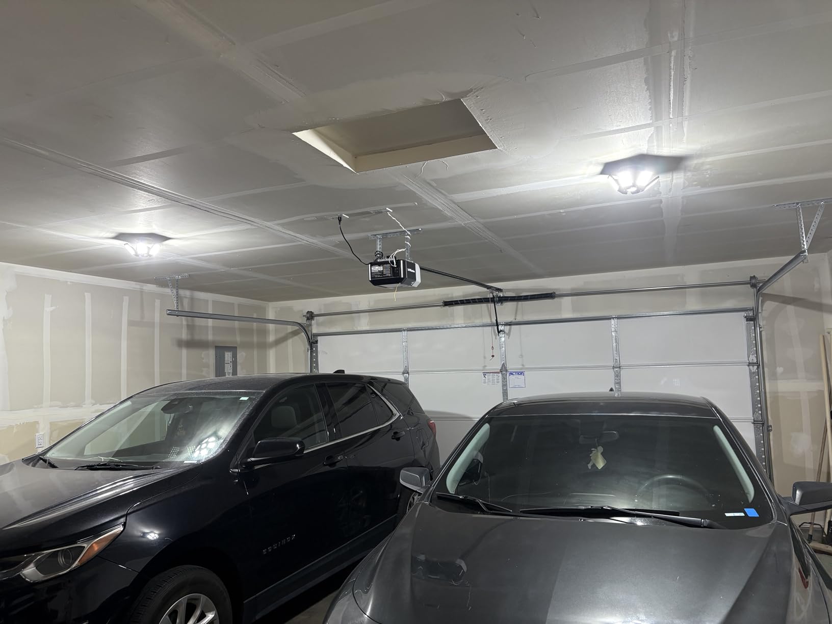 LED Garage Lights Bulb 2 Pack 180W 18000LM 6500K Led Shop Light with 6 Plus 1 Deformable Panels Basement Barn Ceiling Lights for E26/E27 Customer Review LED Garage Lights Bulb 2 Pack 180W 18000LM 6500K Led Shop Light with 6 Plus 1 Deformable Panels Basement Barn Ceiling Lights for E26/E27 - Customer Photo 2
