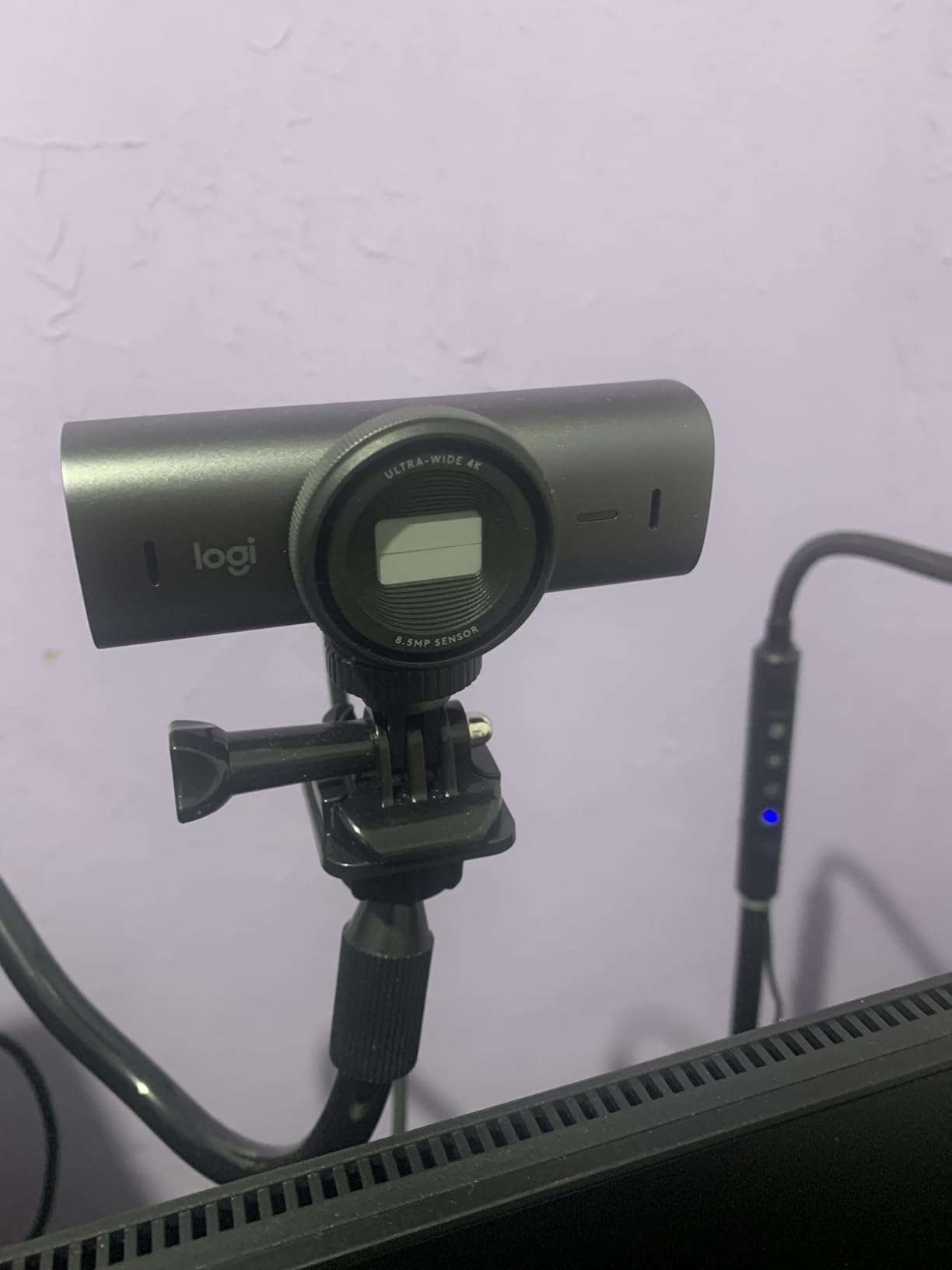 Logitech MX Brio Ultra HD 4K Collaboration, Streaming Webcam, 1080p at 60 FPS, Show Mode, Works with Microsoft Teams, Zoom, Google Meet, Nintendo Switch 2 New GameChat Mode - Graphite Customer Review Logitech MX Brio Ultra HD 4K Collaboration, Streaming Webcam, 1080p at 60 FPS, Show Mode, Works with Microsoft Teams, Zoom, Google Meet, Nintendo Switch 2 New GameChat Mode - Graphite - Customer Photo 1