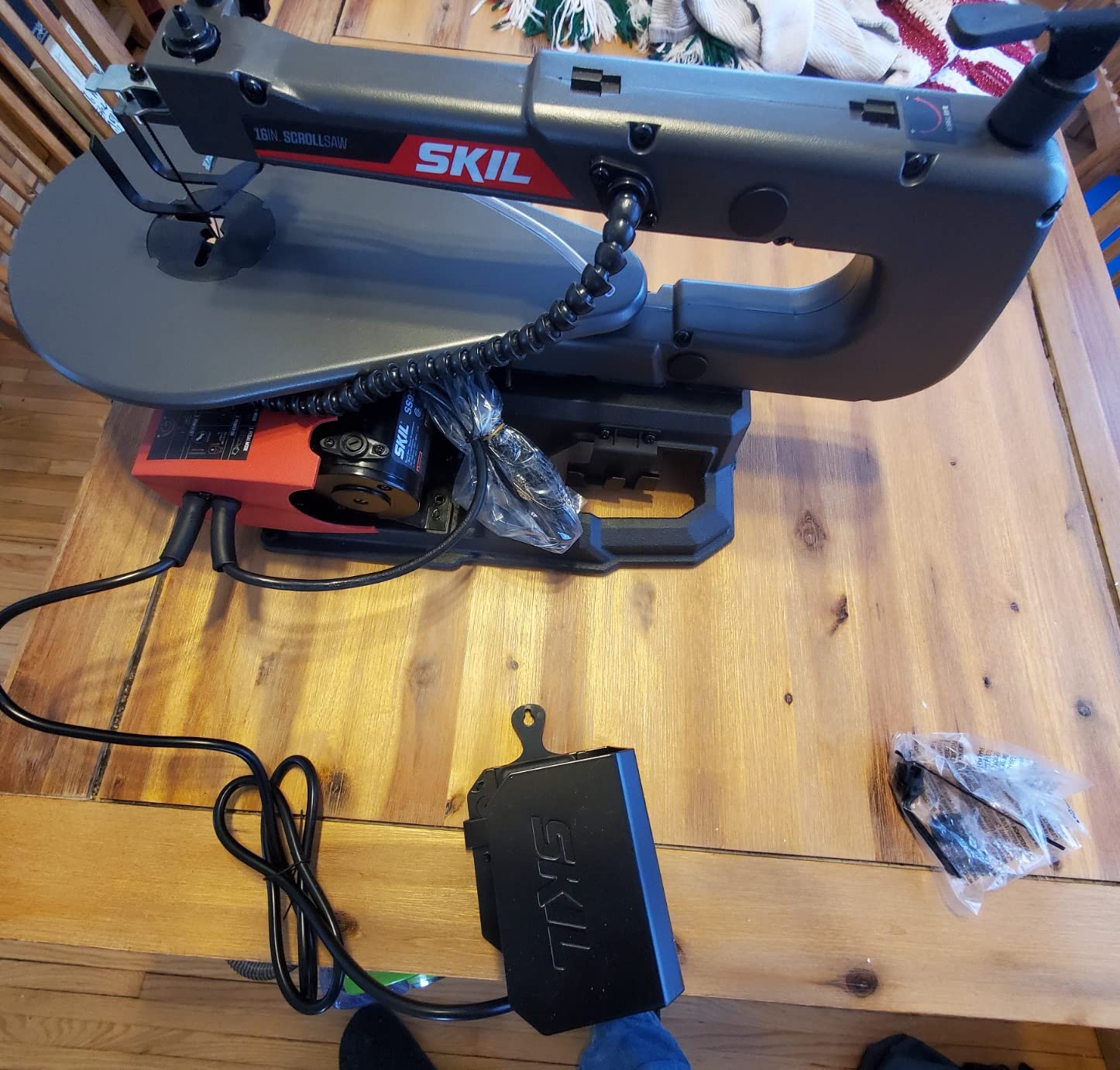 SKIL 1.2 Amp 16 in. Variable Speed Scroll Saw with LED Work Light for Woodworking - SS9503-00 - Customer Photo 1