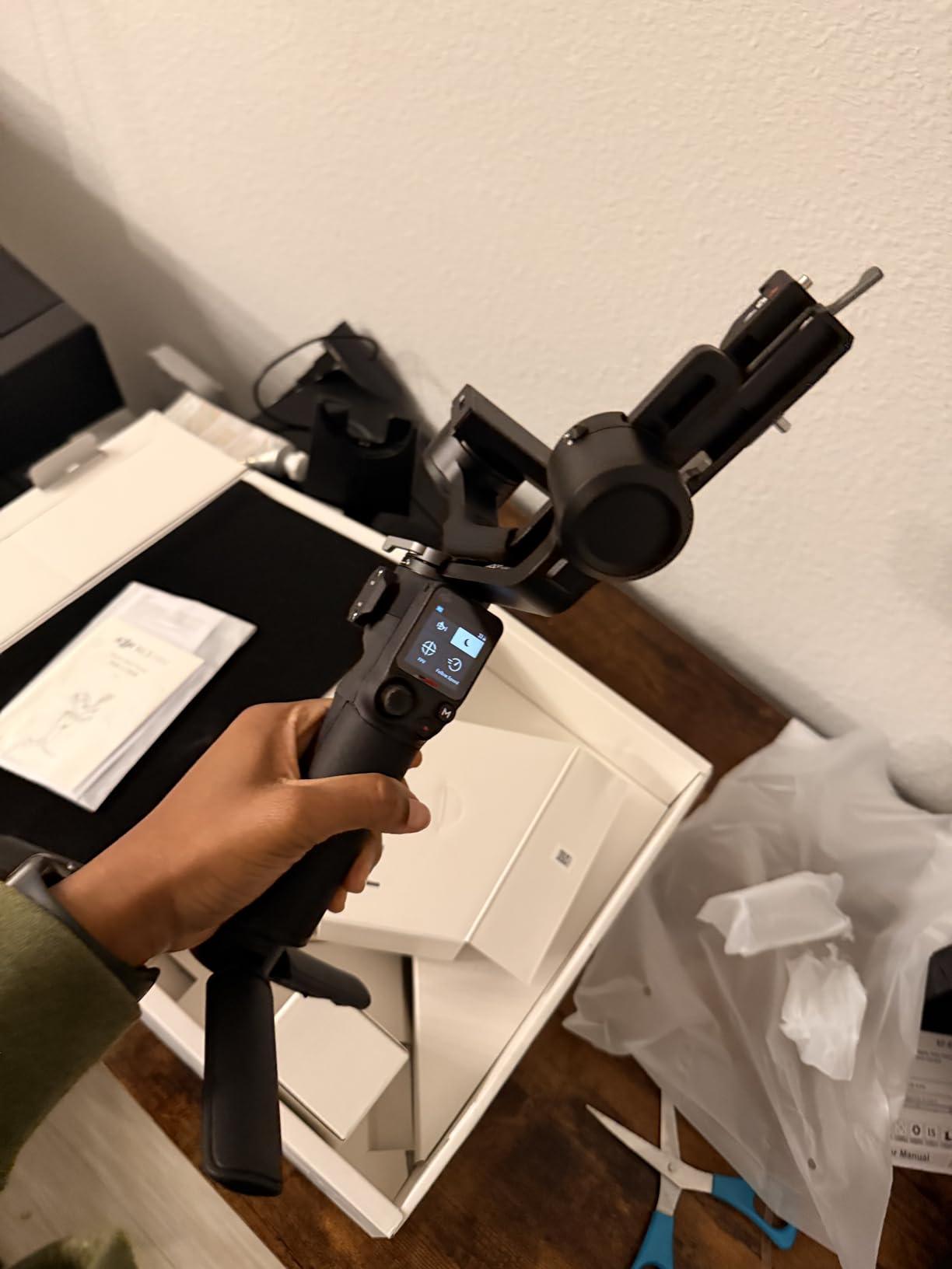 DJI RS 3 Mini, 3-Axis Gimbal Stabilizer for Cameras Canon/Sony/Panasonic/Nikon/Fujifilm, 2 kg (4.4 lbs) Tested Payload, Camera Stabilizer with Native Vertical Shooting Customer Review DJI RS 3 Mini, 3-Axis Gimbal Stabilizer for Cameras Canon/Sony/Panasonic/Nikon/Fujifilm, 2 kg (4.4 lbs) Tested Payload, Camera Stabilizer with Native Vertical Shooting - Customer Photo 1