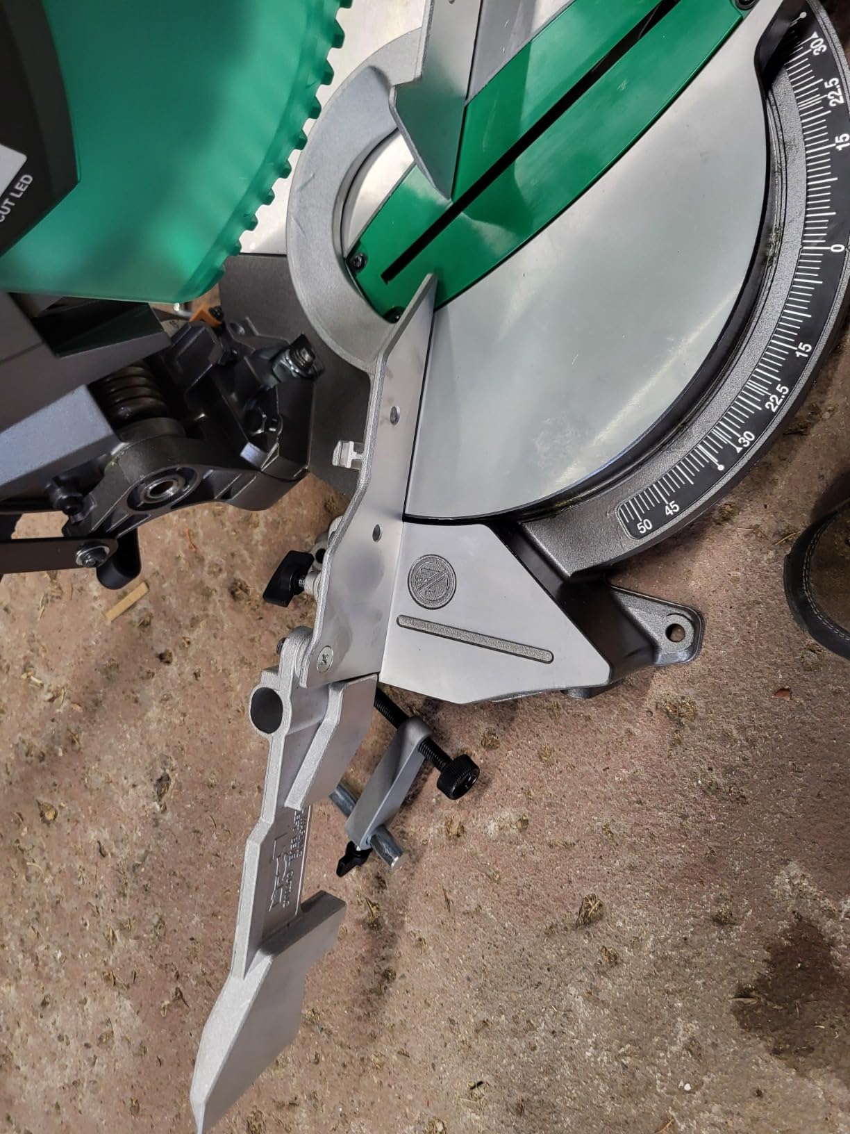 Metabo HPT 18V MultiVolt Cordless Miter Saw Kit | 10-Inch Blade | Includes 1-18V/36V MultiVolt Battery + Charger | Xact Cut LED Shadow Line System | C1810DFA Customer Review Metabo HPT 18V MultiVolt Cordless Miter Saw Kit | 10-Inch Blade | Includes 1-18V/36V MultiVolt Battery + Charger | Xact Cut LED Shadow Line System | C1810DFA - Customer Photo 4