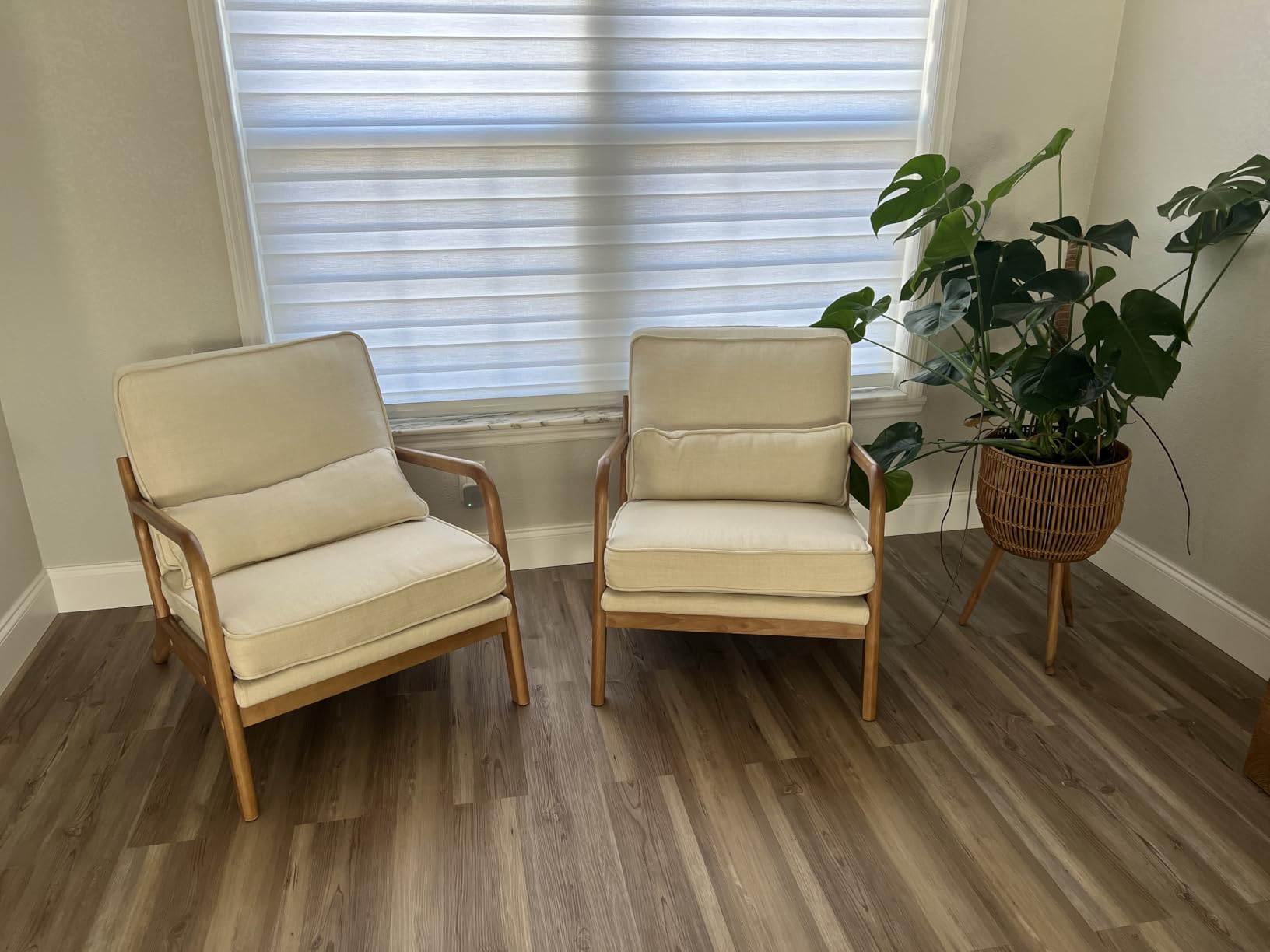 Bonnlo Fine Beige Accent Chairs Set of 2, Upholstered Mid Century Modern Lounge Fabric Chairs Reading Chairs Side Sitting Chair Solid Wood Farmhouse Armchairs for Living Room, Bedroom, Guest Room Customer Review Bonnlo Fine Beige Accent Chairs Set of 2, Upholstered Mid Century Modern Lounge Fabric Chairs Reading Chairs Side Sitting Chair Solid Wood Farmhouse Armchairs for Living Room, Bedroom, Guest Room - Customer Photo 2