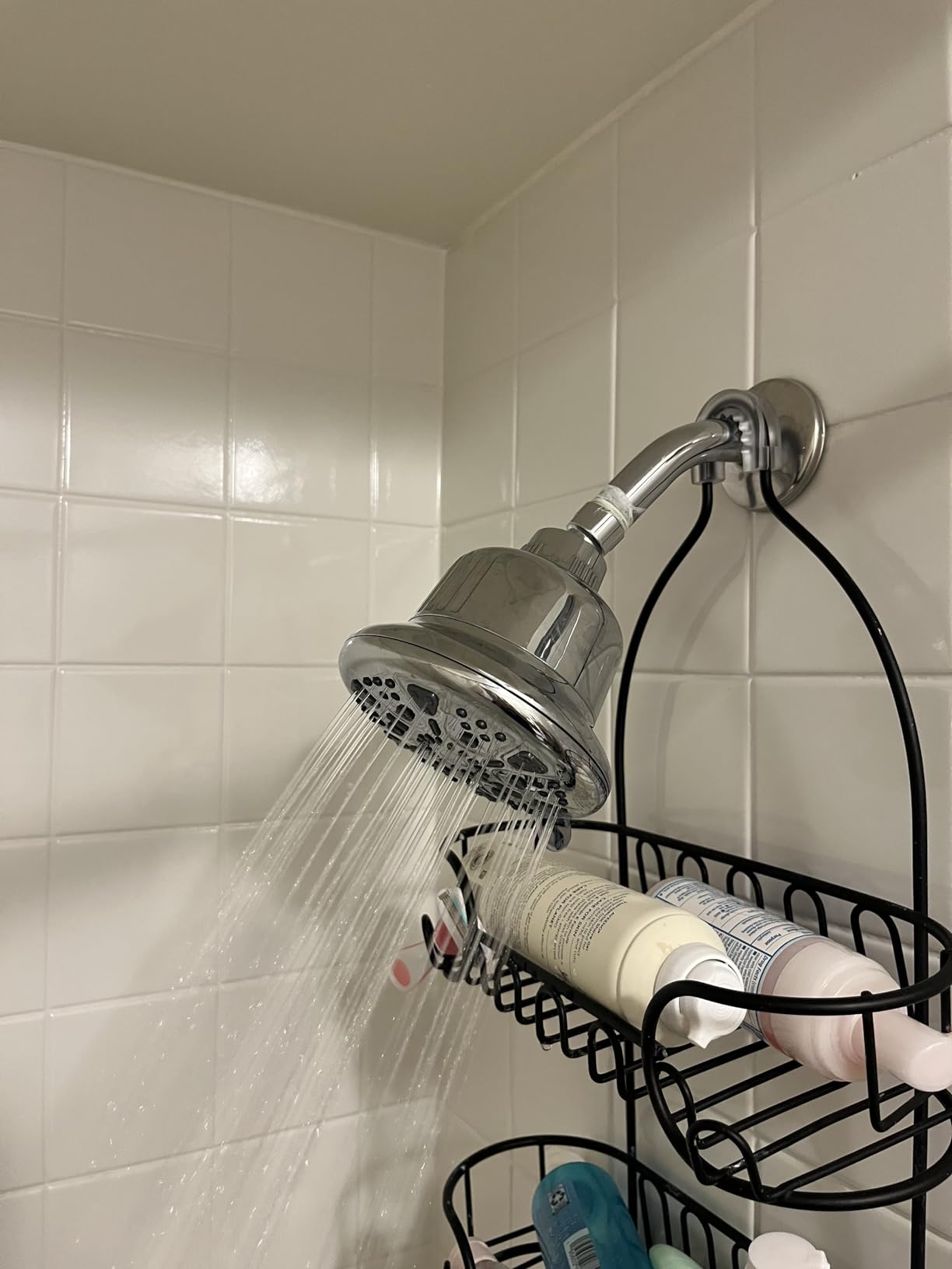 MakeFit Filtered Shower Head - High Pressure Shower Head with Filter for Hard Water Softener - 7 Settings Bathroom Rain Showerhead to Remove Chlorine and Heavy Metals (Chrome) Customer Review MakeFit Filtered Shower Head - High Pressure Shower Head with Filter for Hard Water Softener - 7 Settings Bathroom Rain Showerhead to Remove Chlorine and Heavy Metals (Chrome) - Customer Photo 2