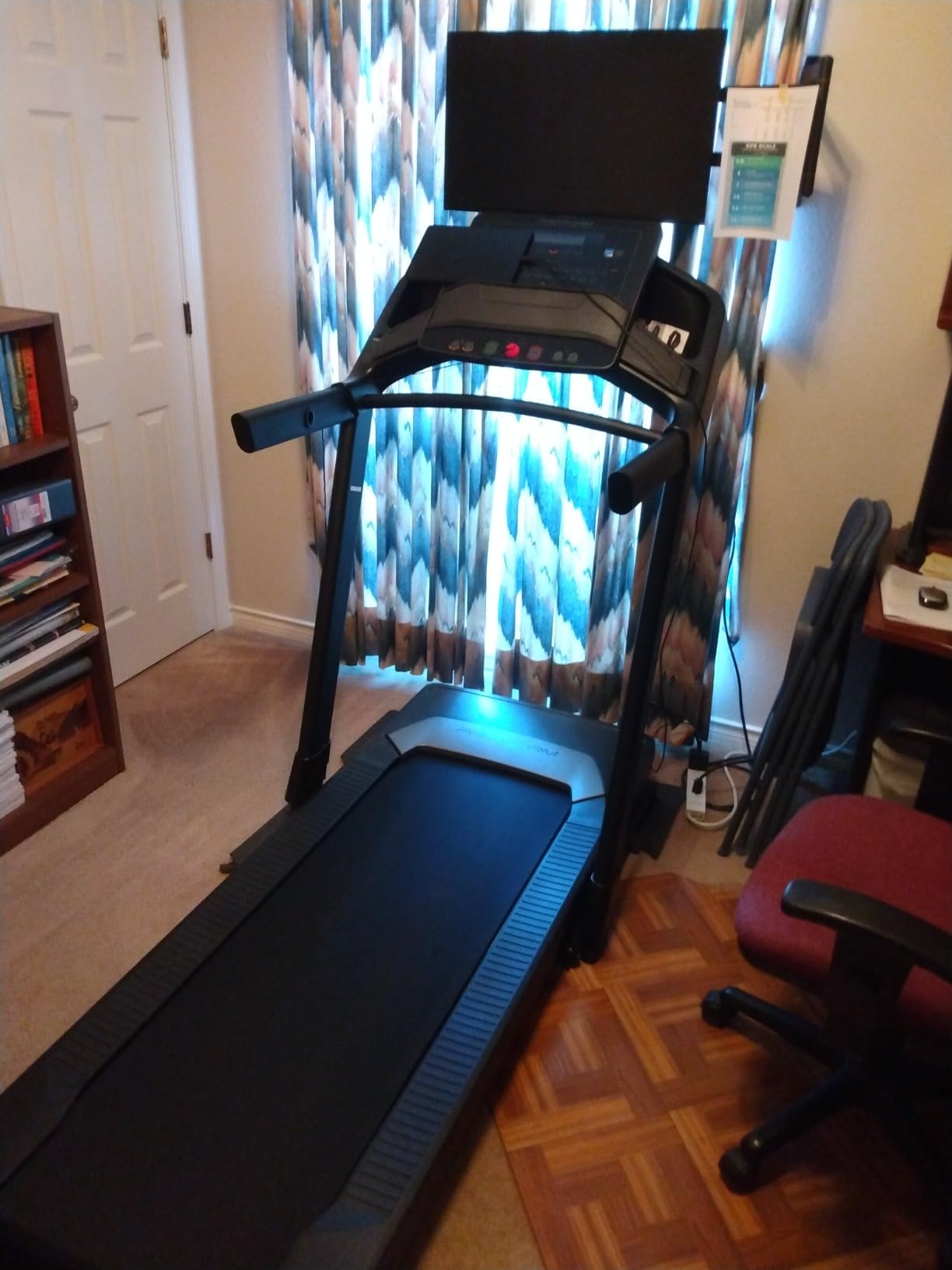 ProForm Carbon Treadmills: Treadmills for Walking and Running with Built-in Fan and SpaceSaver Design Customer Review ProForm Carbon Treadmills: Treadmills for Walking and Running with Built-in Fan and SpaceSaver Design - Customer Photo 2