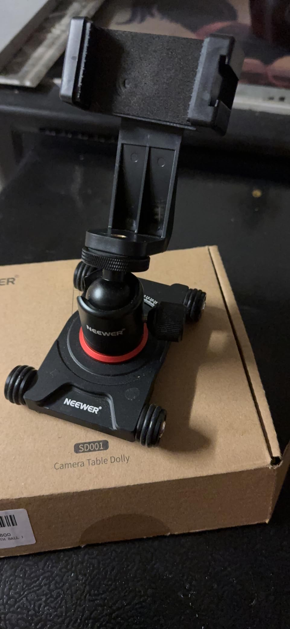 NEEWER Camera Slider Dolly with Ball Head & Phone Clamp,4 Wheeled Tabletop Dolly Manual Skater with 360 Panorama Compatible with DSLR Camera Video Camcorder GoPro iPhone and Android Smartphone, SD001 Customer Review NEEWER Camera Slider Dolly with Ball Head & Phone Clamp,4 Wheeled Tabletop Dolly Manual Skater with 360 Panorama Compatible with DSLR Camera Video Camcorder GoPro iPhone and Android Smartphone, SD001 - Customer Photo 2