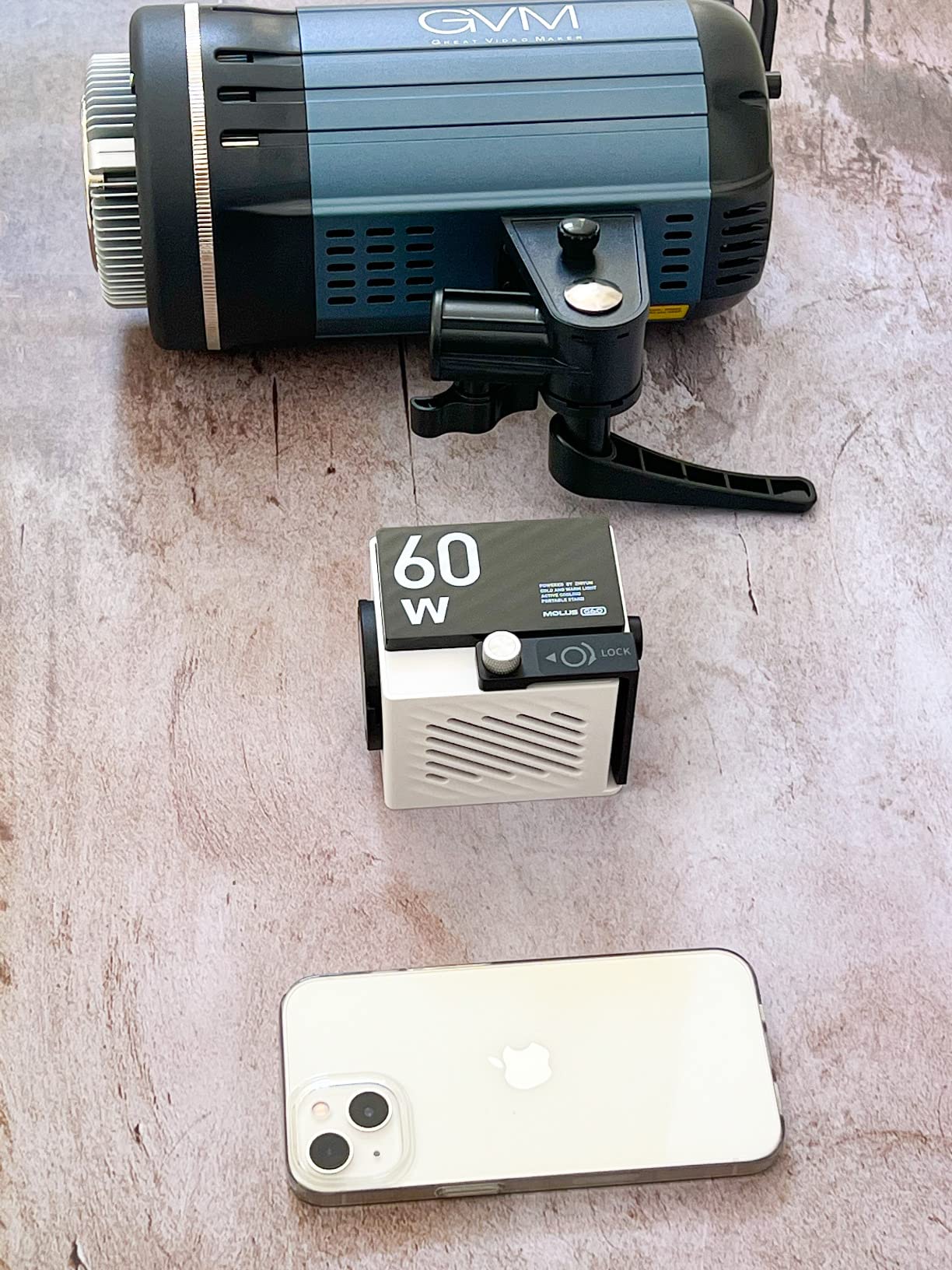 ZHIYUN Molus G60, Bi-Color Video Light, 300g Portable 60W COB LED Continuous Output Lighting, CRI≥96, TLCI≥97, Bluetooth App Control, ZY Mount Ecosystem DC/PD Power Supply Customer Review ZHIYUN Molus G60, Bi-Color Video Light, 300g Portable 60W COB LED Continuous Output Lighting, CRI≥96, TLCI≥97, Bluetooth App Control, ZY Mount Ecosystem DC/PD Power Supply - Customer Photo 2