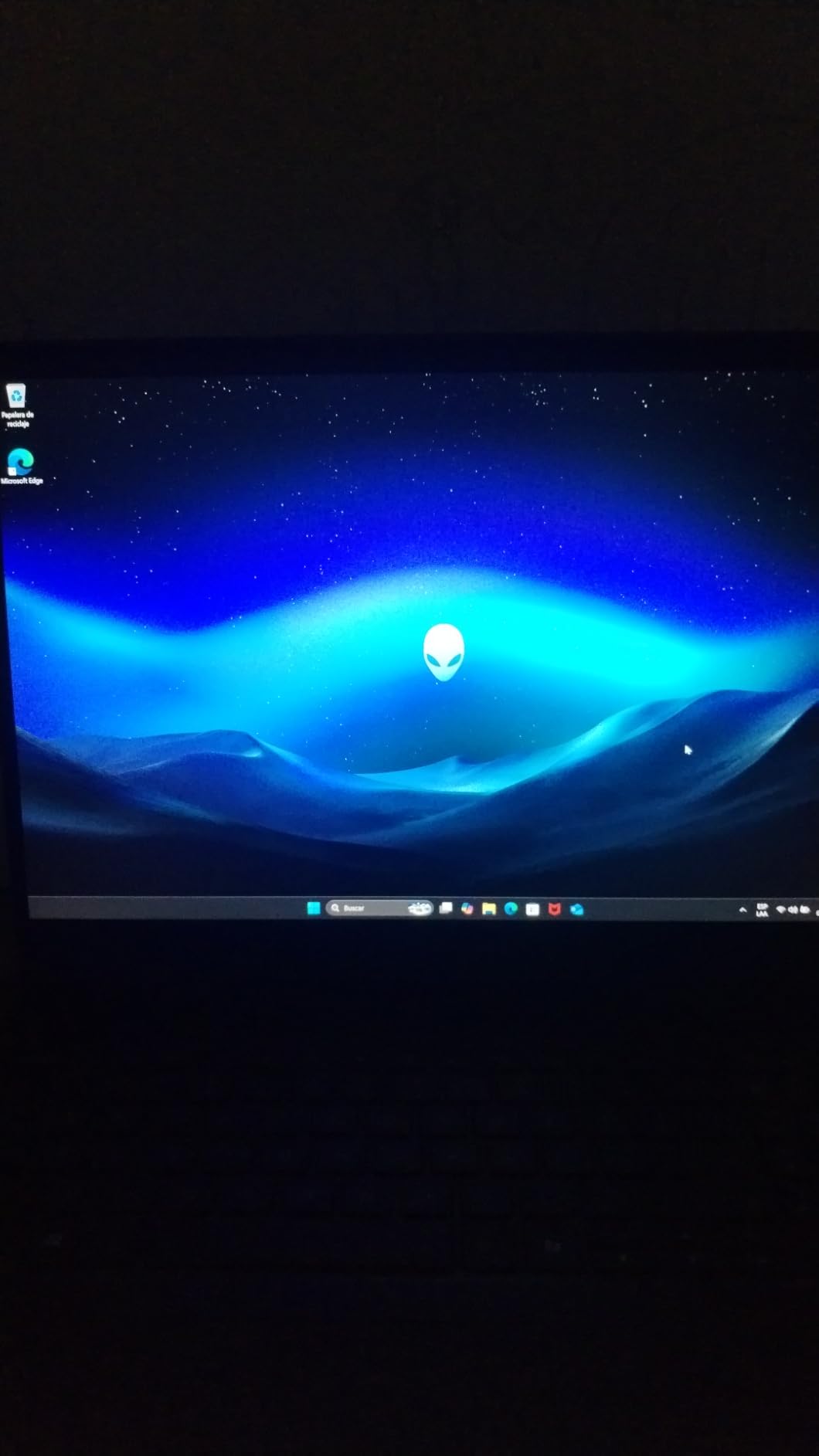 Alienware 16 Aurora Gaming Laptop AC16250-16