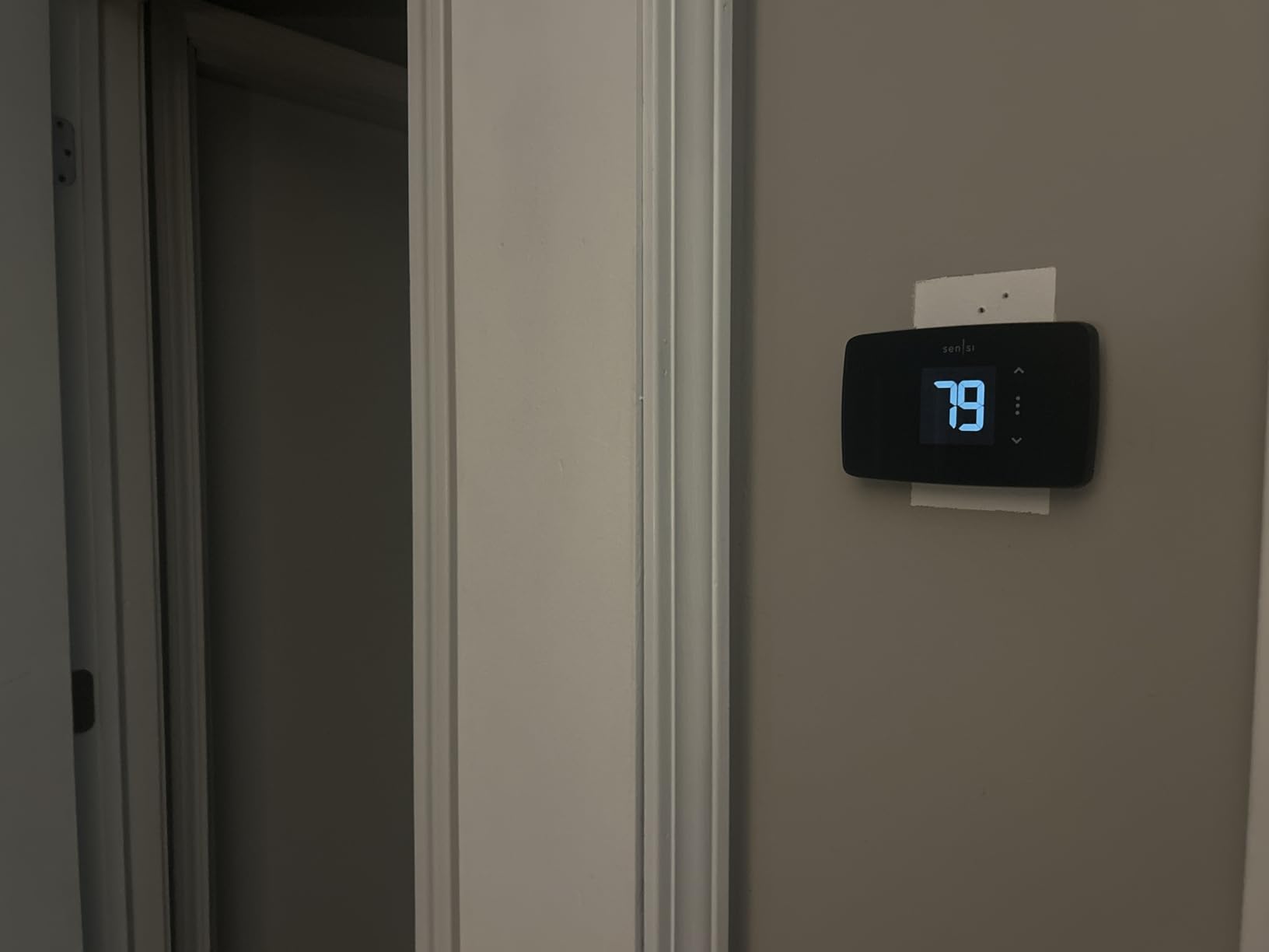 Sensi Lite Smart Thermostat, Programmable, WiFi, Easy DIY, Works With Alexa, ENERGY STAR Certified, ST25, Most Systems C-Wire Not Required customer photo 2