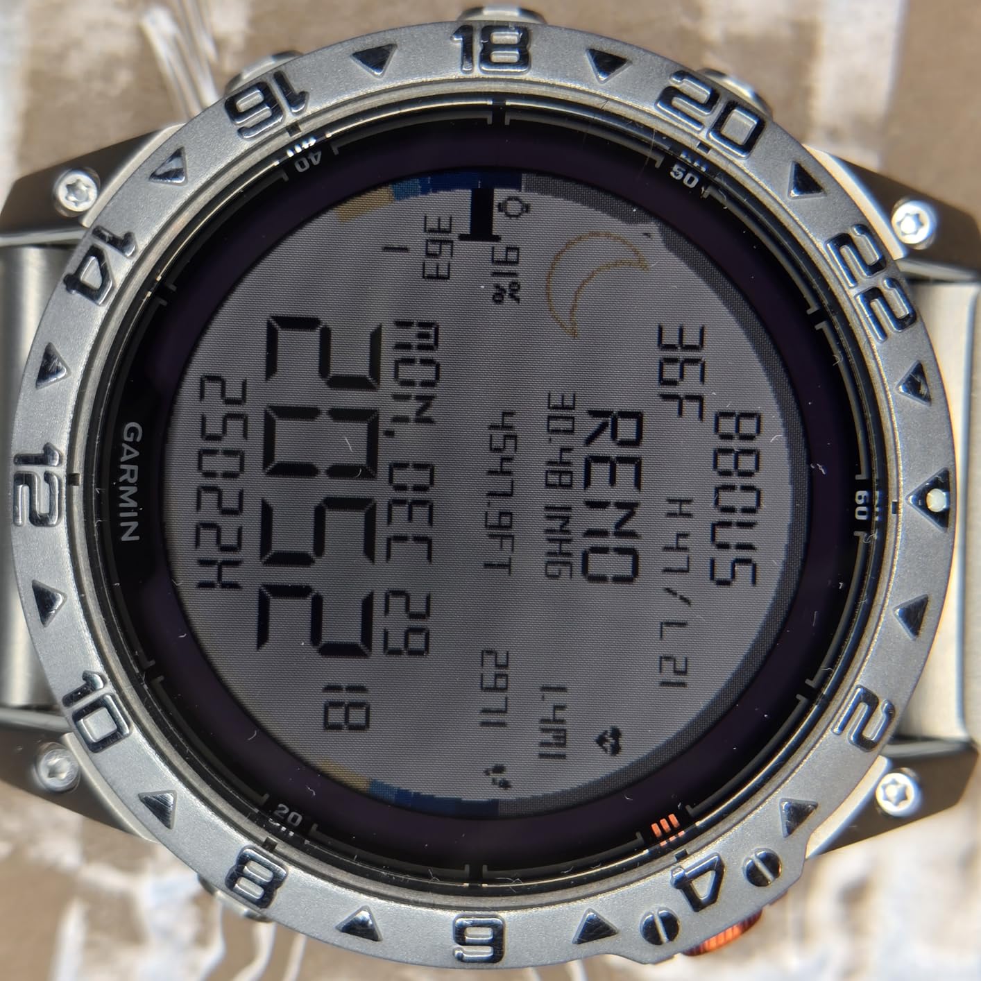Garmin fēnix 7X Pro Sapphire Solar, Multisport GPS Smartwatch, Built-in Flashlight, Solar Charging Capability, Black customer photo 1