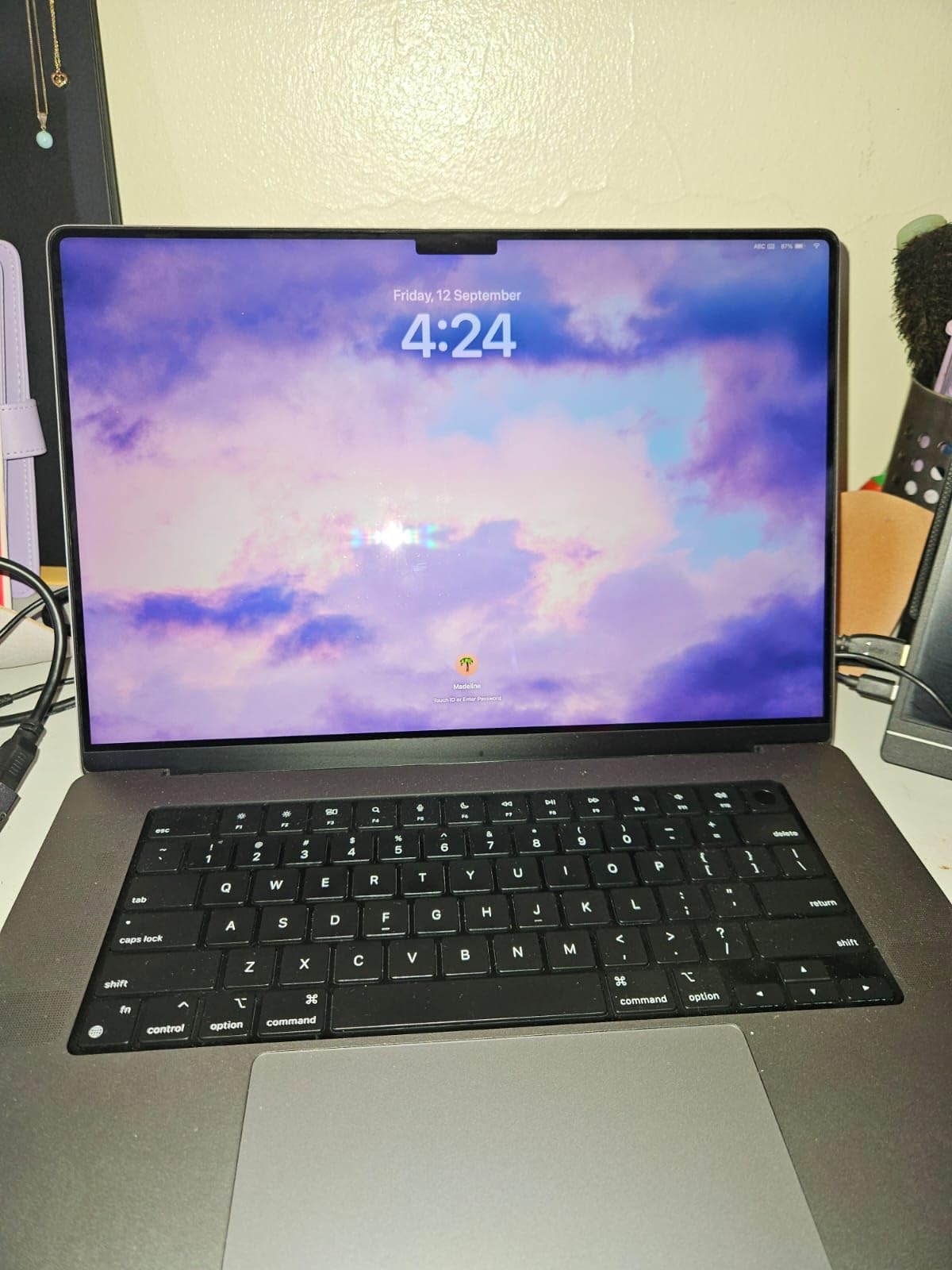 2023 Apple MacBook Pro with M2 Max Chip (16.2-inch, 32GB, 1TB SSD Storage) - Space Gray (Renewed) - Customer Photo 1