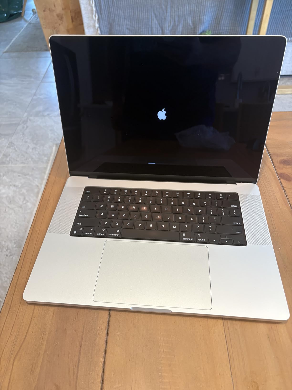 2023 Apple MacBook Pro with M2 Max Chip (16.2-inch, 32GB, 1TB SSD Storage) - Space Gray (Renewed) - Customer Photo 2