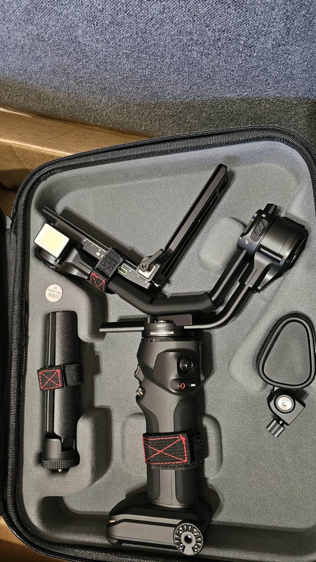 Zhiyun Crane 4, 3-Axis Gimbal Stabilizer for DSLR and Mirrorless Camera, Nikon Sony Panasonic Canon Fujifilm BMPCC 6K, Fill Light, PD Fast Charge Customer Review Zhiyun Crane 4, 3-Axis Gimbal Stabilizer for DSLR and Mirrorless Camera, Nikon Sony Panasonic Canon Fujifilm BMPCC 6K, Fill Light, PD Fast Charge - Customer Photo 1