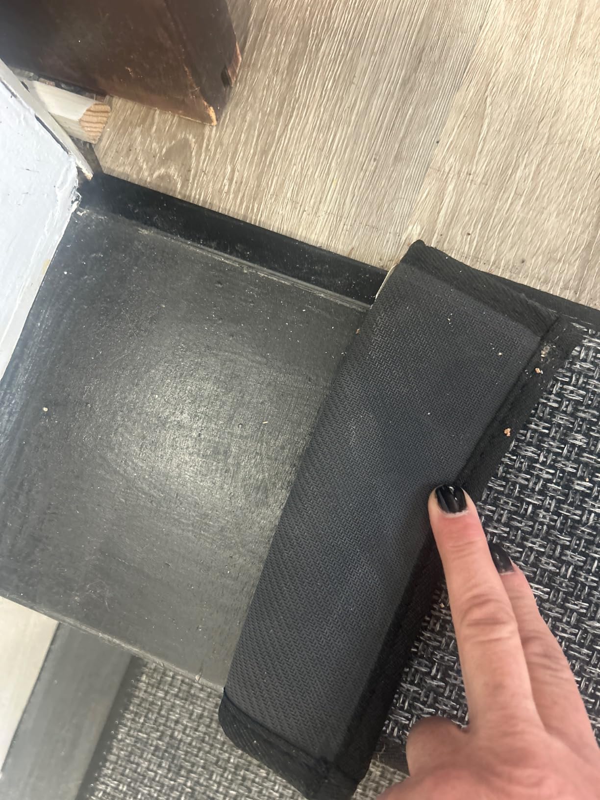 Gaahing Aluminum T Molding Floor Transition Strip, T Moulding for Laminate Flooring Planks, Vinyl Floor Transition, Rubber Transition (3Pcs x 2.9ft x 1.6in, Matte Black) Customer Review Gaahing Aluminum T Molding Floor Transition Strip, T Moulding for Laminate Flooring Planks, Vinyl Floor Transition, Rubber Transition (3Pcs x 2.9ft x 1.6in, Matte Black) - Customer Photo 1