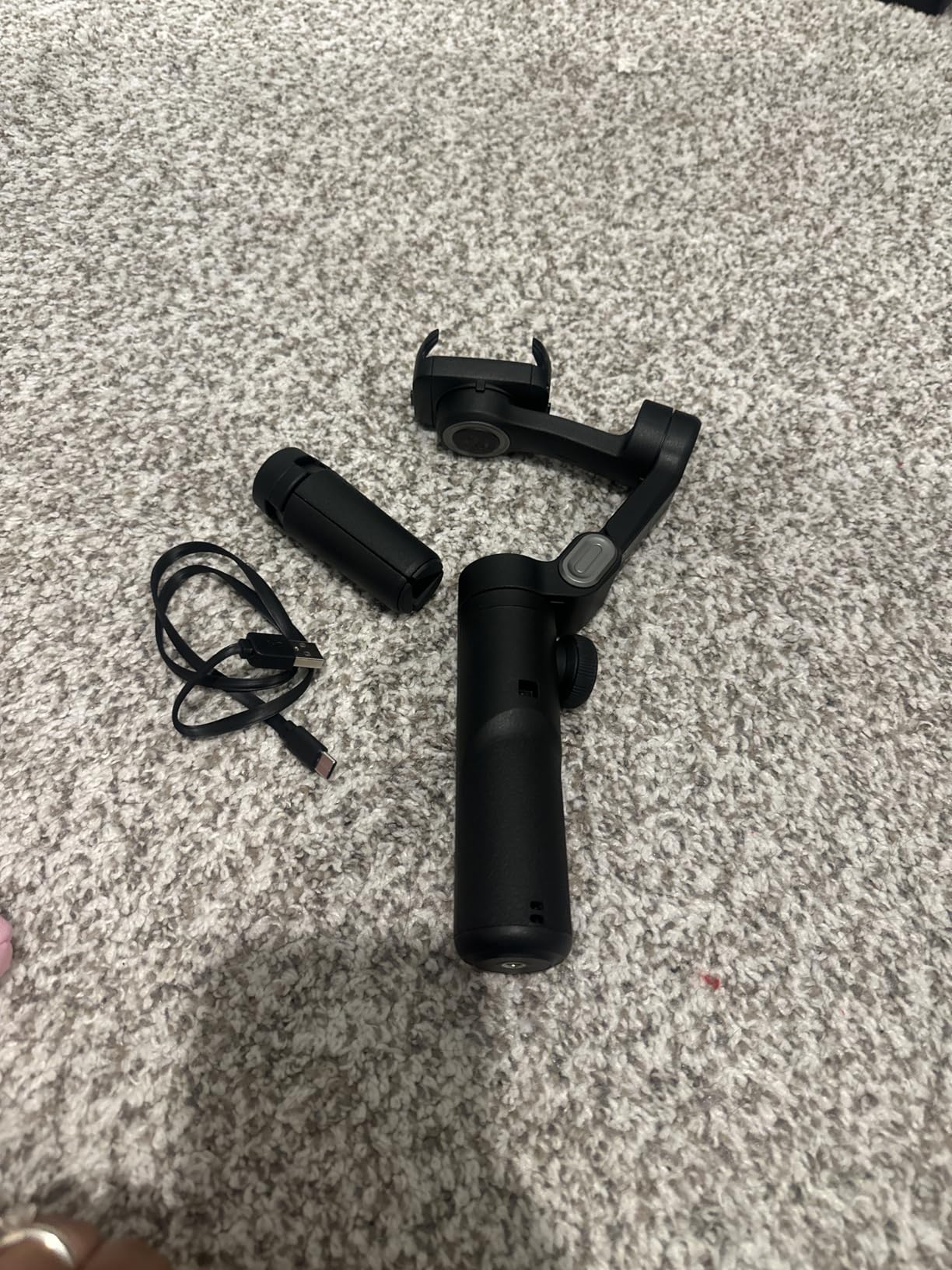 AOCHUAN Phone Gimbal Stabilizer 3-Axis Smartphone Foldable Handheld Gimbal for iPhone with Focus Wheel TikTok YouTube Vlog Stabilizer for iPhone16 15 14 13 12 Pro Max Android-Smart XE - Customer Photo 2
