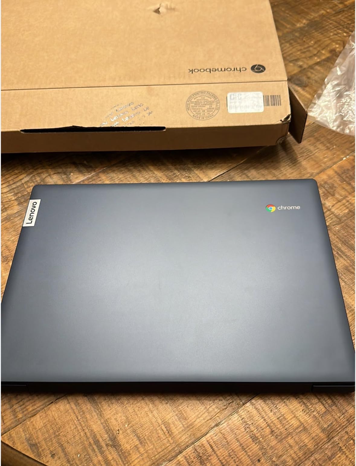 Lenovo Flagship Chromebook, 14 inch FHD Touchscreen Slim Thin Light Laptop, 8-Core MediaTek Kompanio 520, 4GB RAM, 64GB eMMC, WiFi 6, Abyss Blue customer photo 1