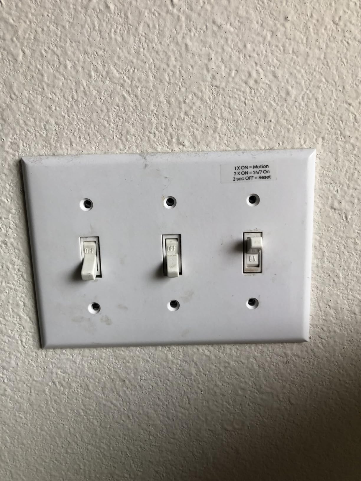 Kasa Matter Smart Light Switch: Voice Control w/Siri, Alexa & Google Assistant | UL Certified | Timer & Schedule | Easy Guided Install | Neutral Wire Required | Single Pole | 2.4GHz Wi-Fi | KS205 customer photo 1