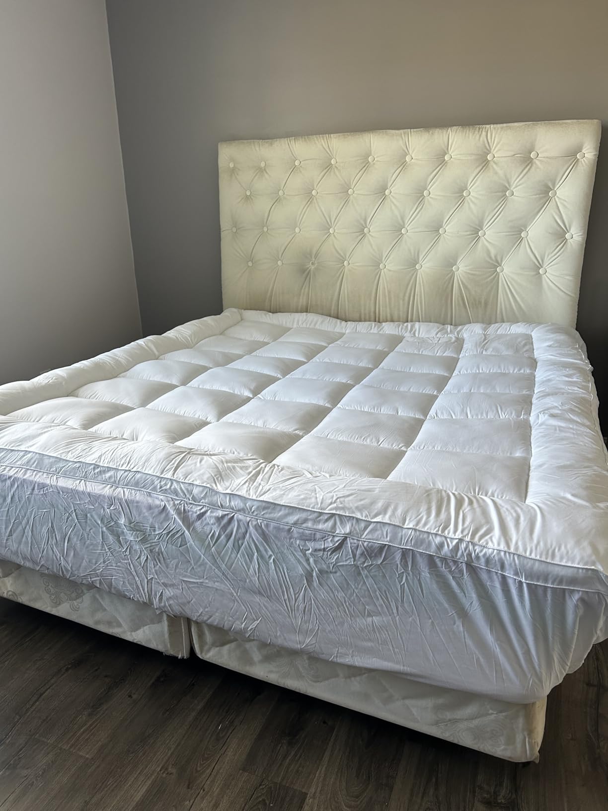 BDEUS Dual Layer 5 Inch Memory Foam Mattress Topper King Size, 2 Inch Gel Memory Foam Plus 3 Inch 1450 GSM Down Alternative Quilted Pillow Top Mattress Pad Cover,Dark Gray - Customer Photo 1