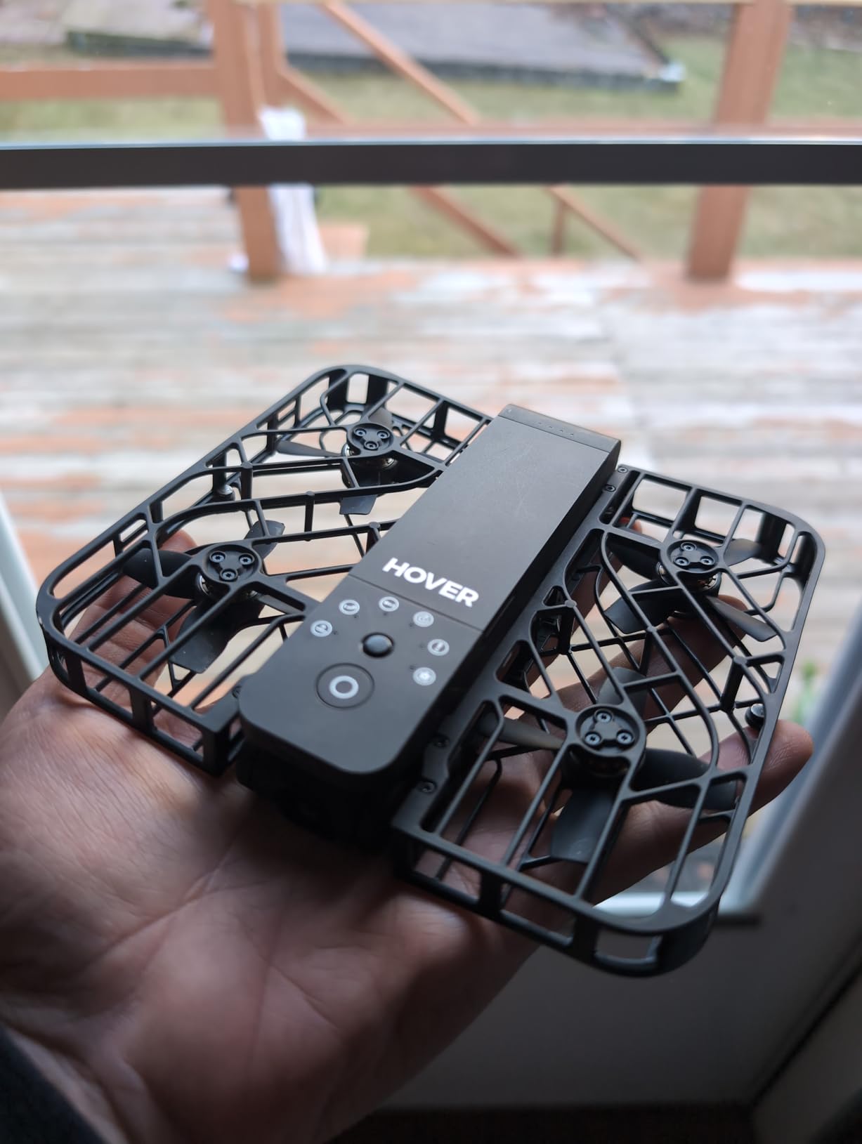 HOVERAir X1 Drone with Camera, Self-Flying Camera Drone with Follow Me Mode, Foldable Mini Drone with HDR Video Capture, Palm Takeoff, Intelligent Flight Paths, Hands-Free Control Black (Combo) Customer Review HOVERAir X1 Drone with Camera, Self-Flying Camera Drone with Follow Me Mode, Foldable Mini Drone with HDR Video Capture, Palm Takeoff, Intelligent Flight Paths, Hands-Free Control Black (Combo) - Customer Photo 1