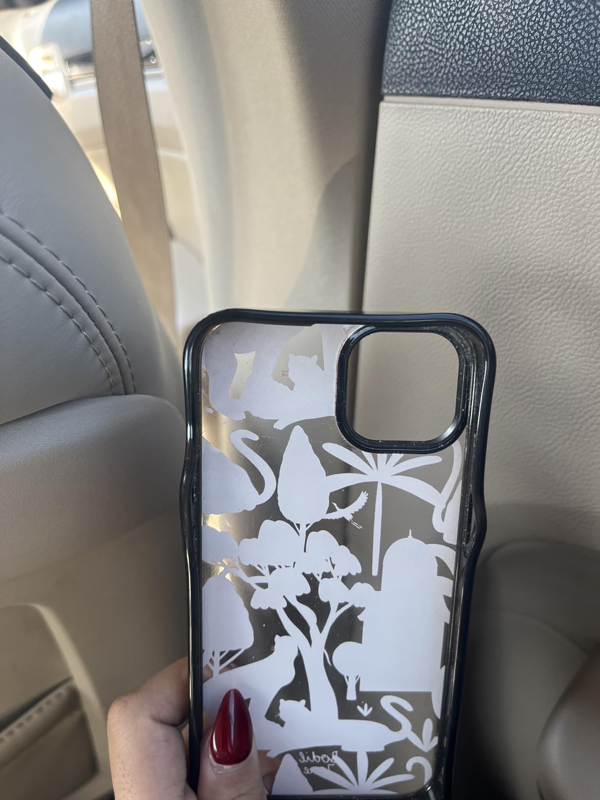 CASETiFY Compact iPhone 15 Case - Bright Spring Flowers Clear Black Slim Design Customer Review CASETiFY Compact iPhone 15 Case - Bright Spring Flowers Clear Black Slim Design - Customer Photo 2