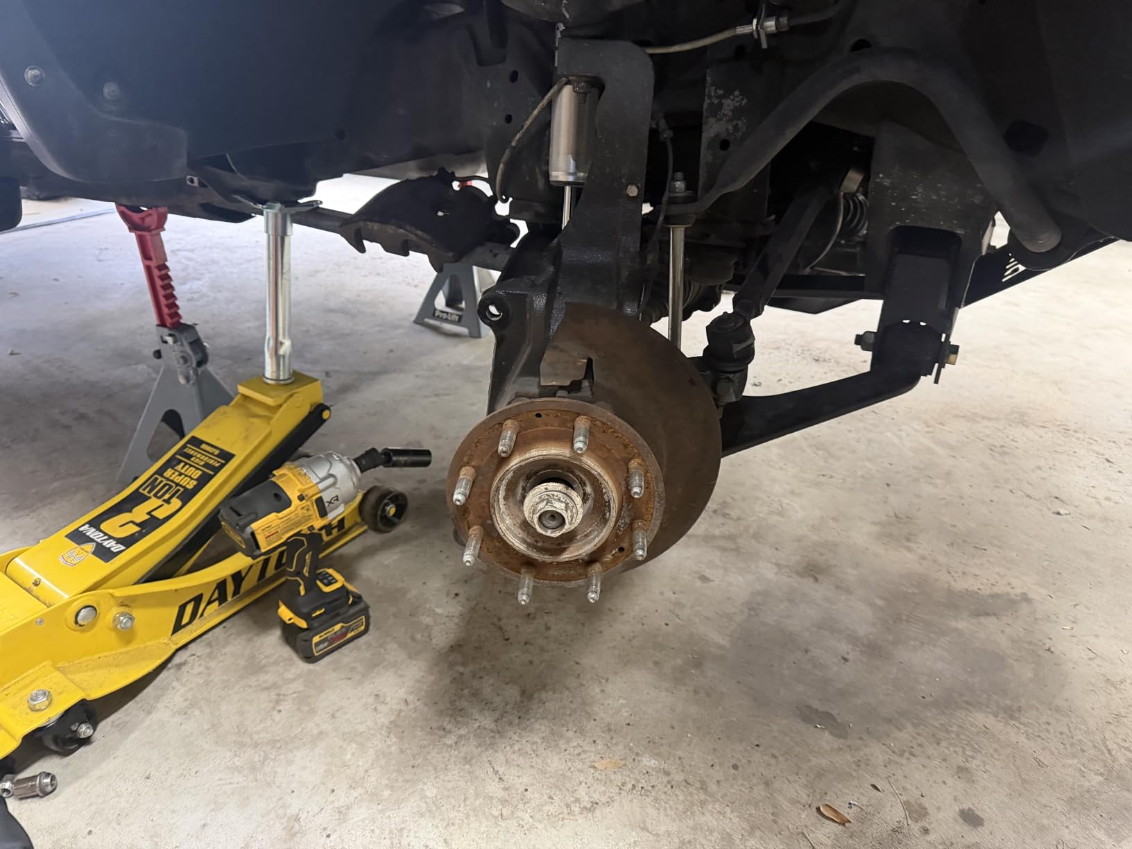 DEWALT 20V MAX XR 1/2 in. Cordless Impact Wrench, High Torque with 4-Mode, Precision Wrench Control (DCF961B) Customer Review DEWALT 20V MAX XR 1/2 in. Cordless Impact Wrench, High Torque with 4-Mode, Precision Wrench Control (DCF961B) - Customer Photo 1
