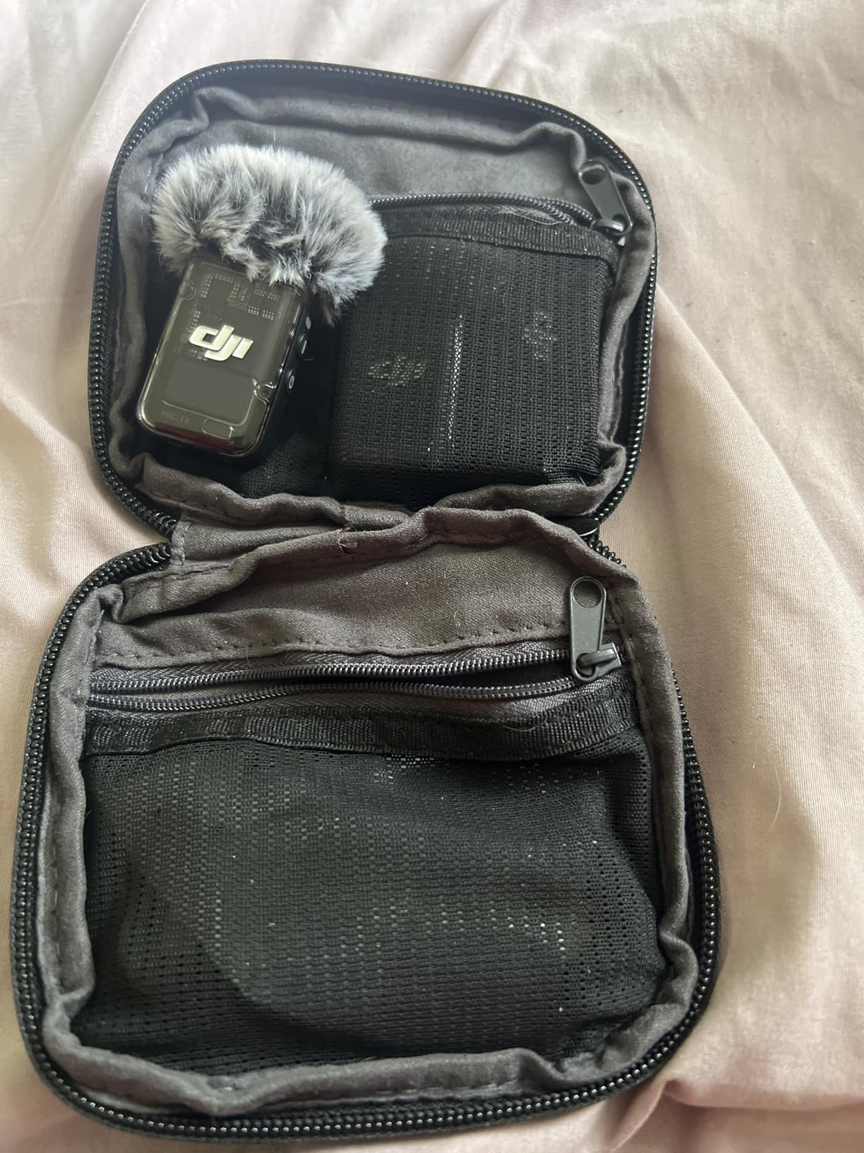 DJI Mic 2 (2 TX + 1 RX + Charging Case), Wireless Lavalier Microphone, Intelligent Noise Cancelling, 32-bit Float Internal Recording, 820 ft.(250m) Range, Microphone for iPhone, Android, Camera - Customer Photo 2