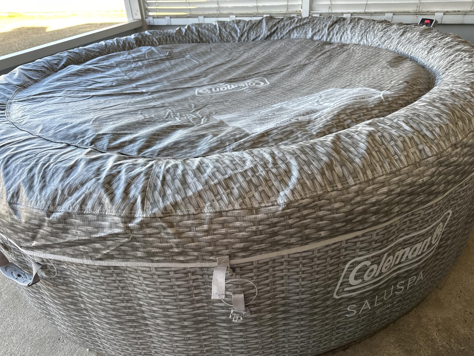Coleman SaluSpa Sicily Energy-Efficient 5-7 Person Inflatable Hot Tub | Smart AirJet Portable Outdoor Spa, EnergySense Insulated Cover, Freeze Shield Technology, 180 Soothing Jets, 85