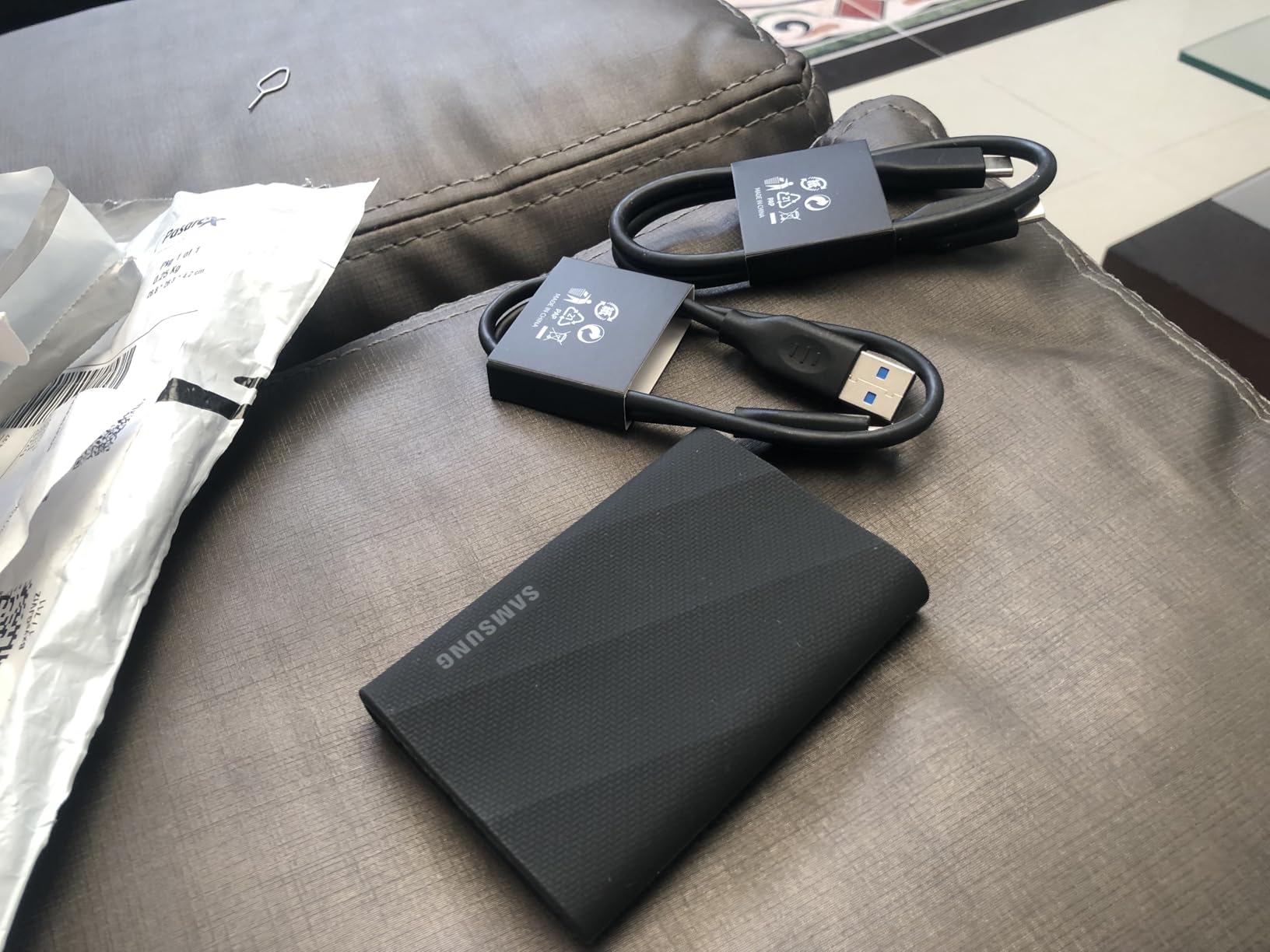 Samsung T9 Portable SSD 2TB, USB 3.2 Gen 2x2 External Solid State Drive, Seq. Read Speeds Up to 2,000MB/s for Gaming, Students and Professionals - Customer Photo 1