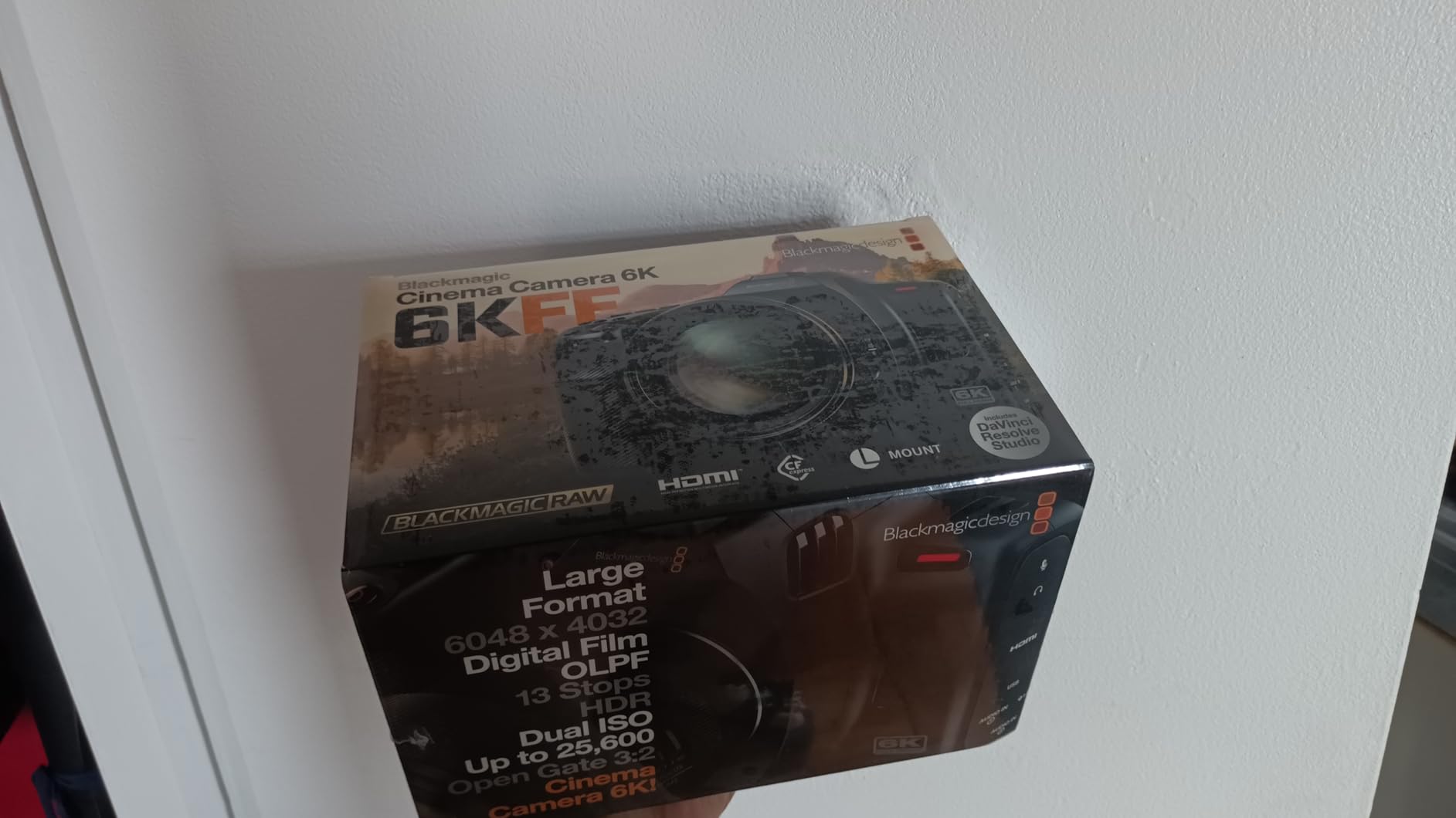 Blackmagic Design Cinema Camera 6K, Full Frame Sensor, L Mount (CINECAM60KLFL) Customer Review Blackmagic Design Cinema Camera 6K, Full Frame Sensor, L Mount (CINECAM60KLFL) - Customer Photo 1