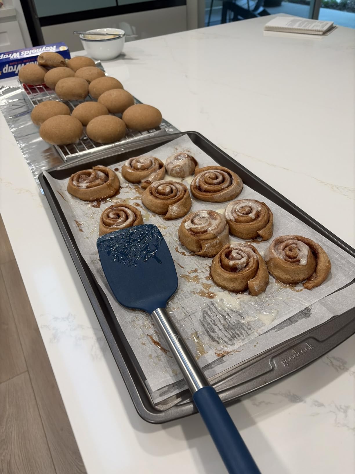 Bosch Universal Plus Stand Mixer 500 Watt, 6.5 Quarts with Wire Whips, Dough Hook & NutriMill Dough Hook Extender Bundle Customer Review Bosch Universal Plus Stand Mixer 500 Watt, 6.5 Quarts with Wire Whips, Dough Hook & NutriMill Dough Hook Extender Bundle - Customer Photo 1