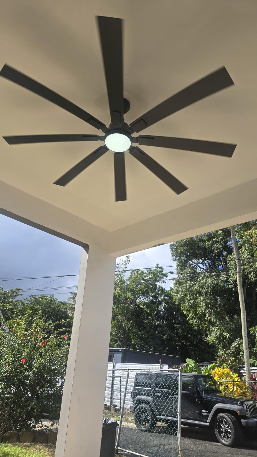 ZMISHIBO 72 inch Large Ceiling Fans with Lights and Remote, Indoor/Outdoor Black Modern Ceiling Fan for Kitchen Living Room Patio, 6 Speed Reversible Quiet DC Motor, 3 CCT, Dual Finish 8 Blades - Customer Photo 2